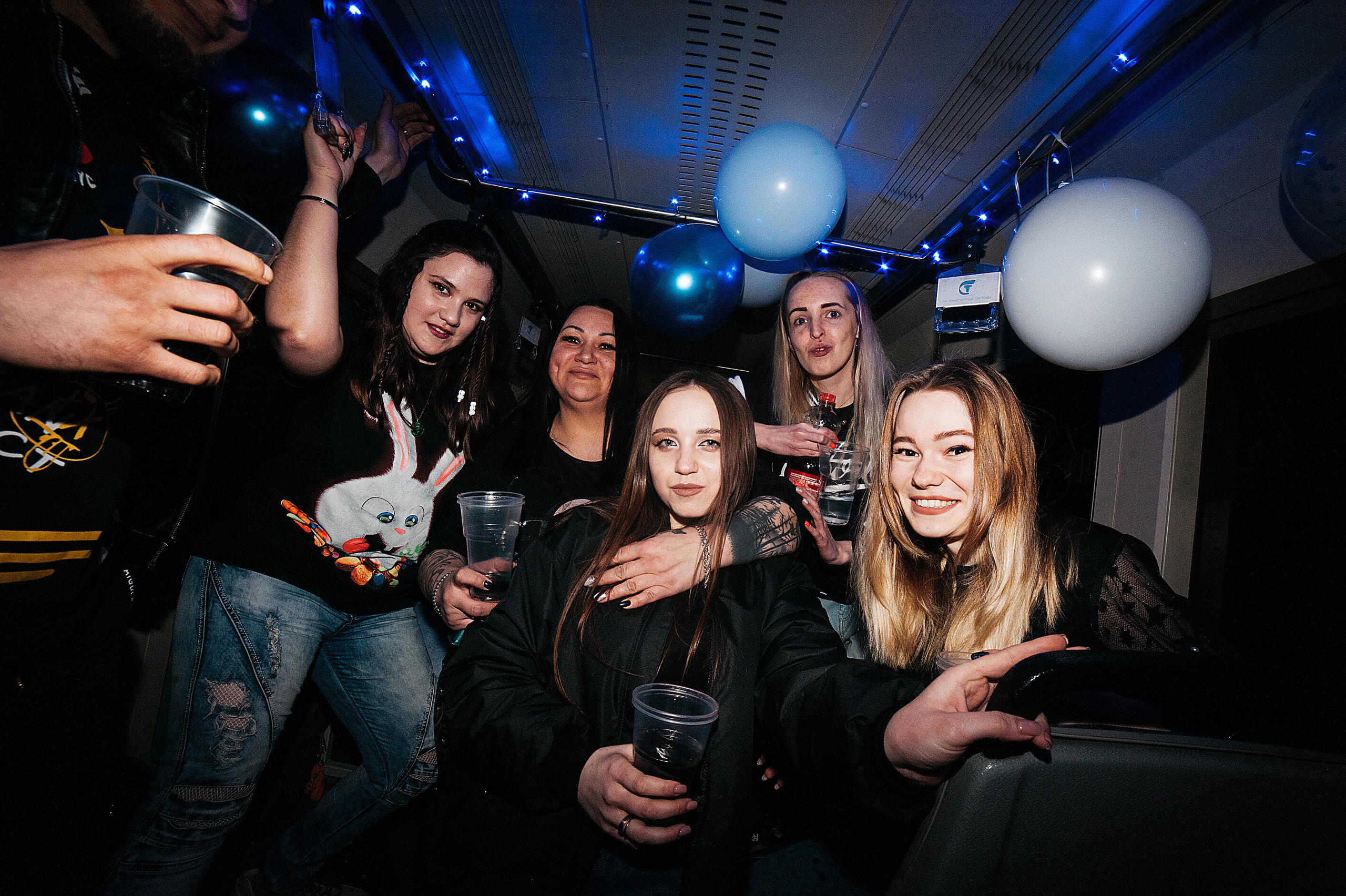 День Рождения в трамвае. Свадебный и семейный фотограф в Ростове-на-Дону Алина Астахова