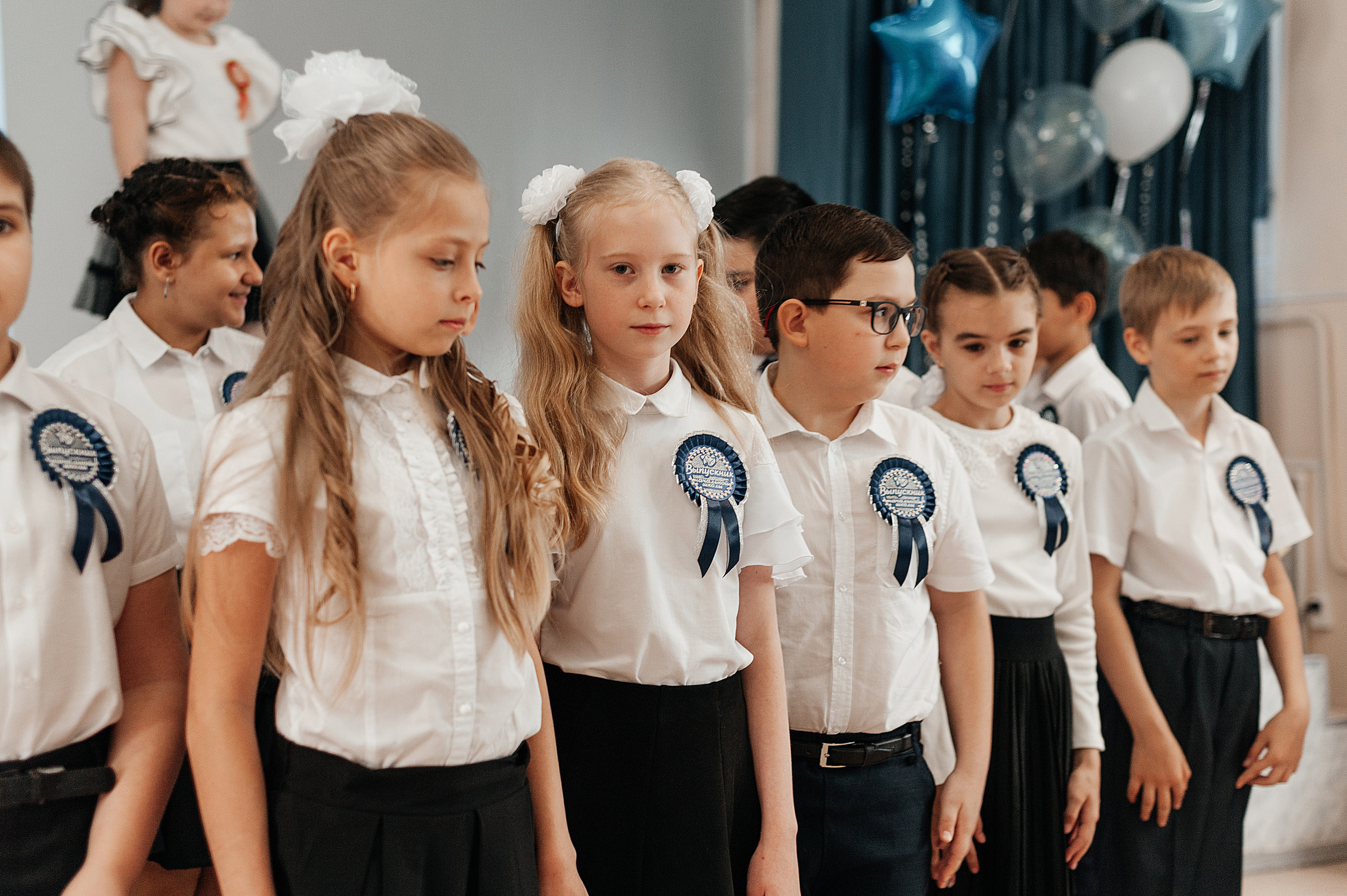 Выпускной начальной школы. Гимназия 95. Свадебный и семейный фотограф в Ростове-на-Дону Алина Астахова