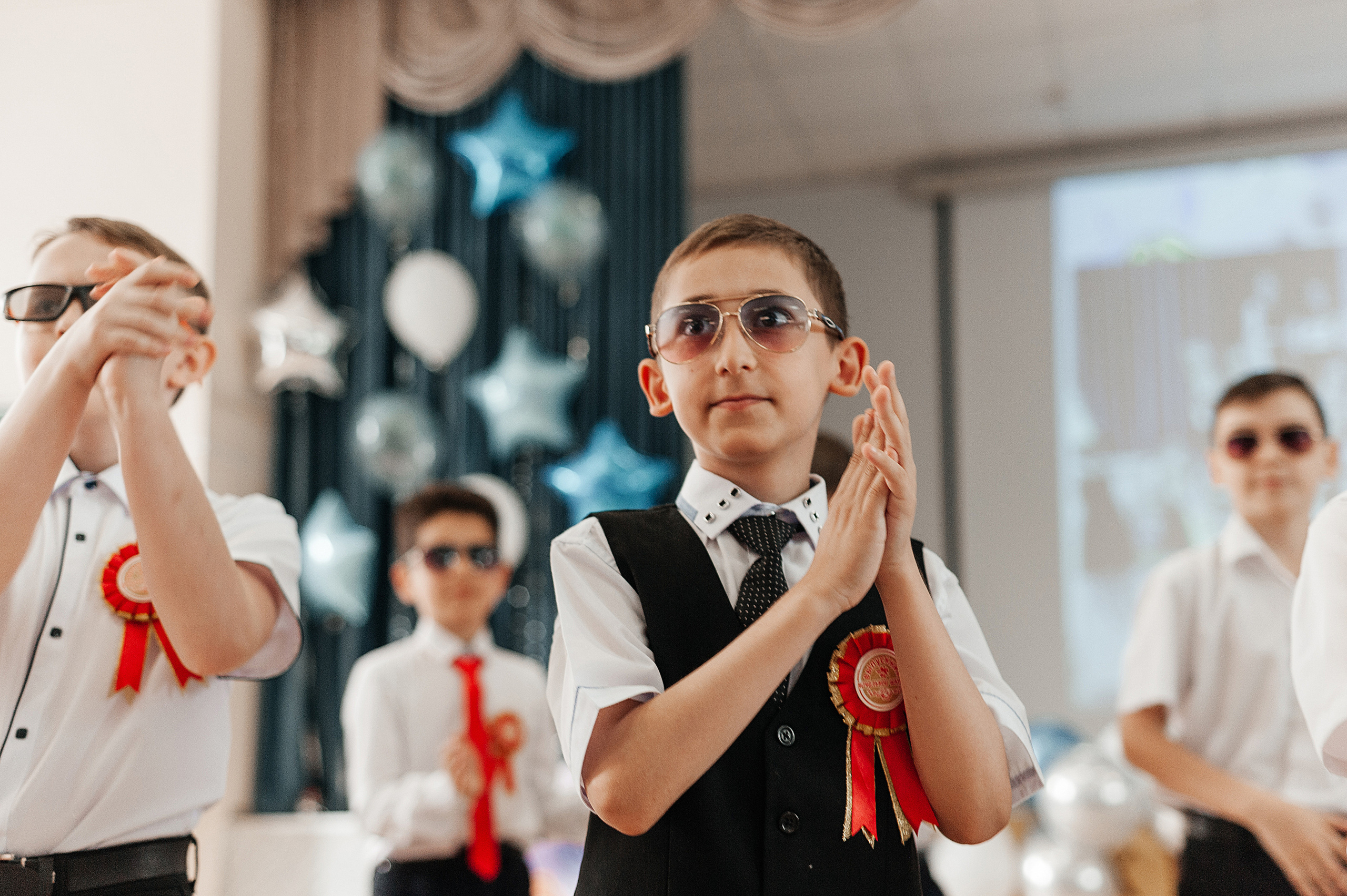 Выпускной начальной школы. Гимназия 95. Свадебный и семейный фотограф в Ростове-на-Дону Алина Астахова