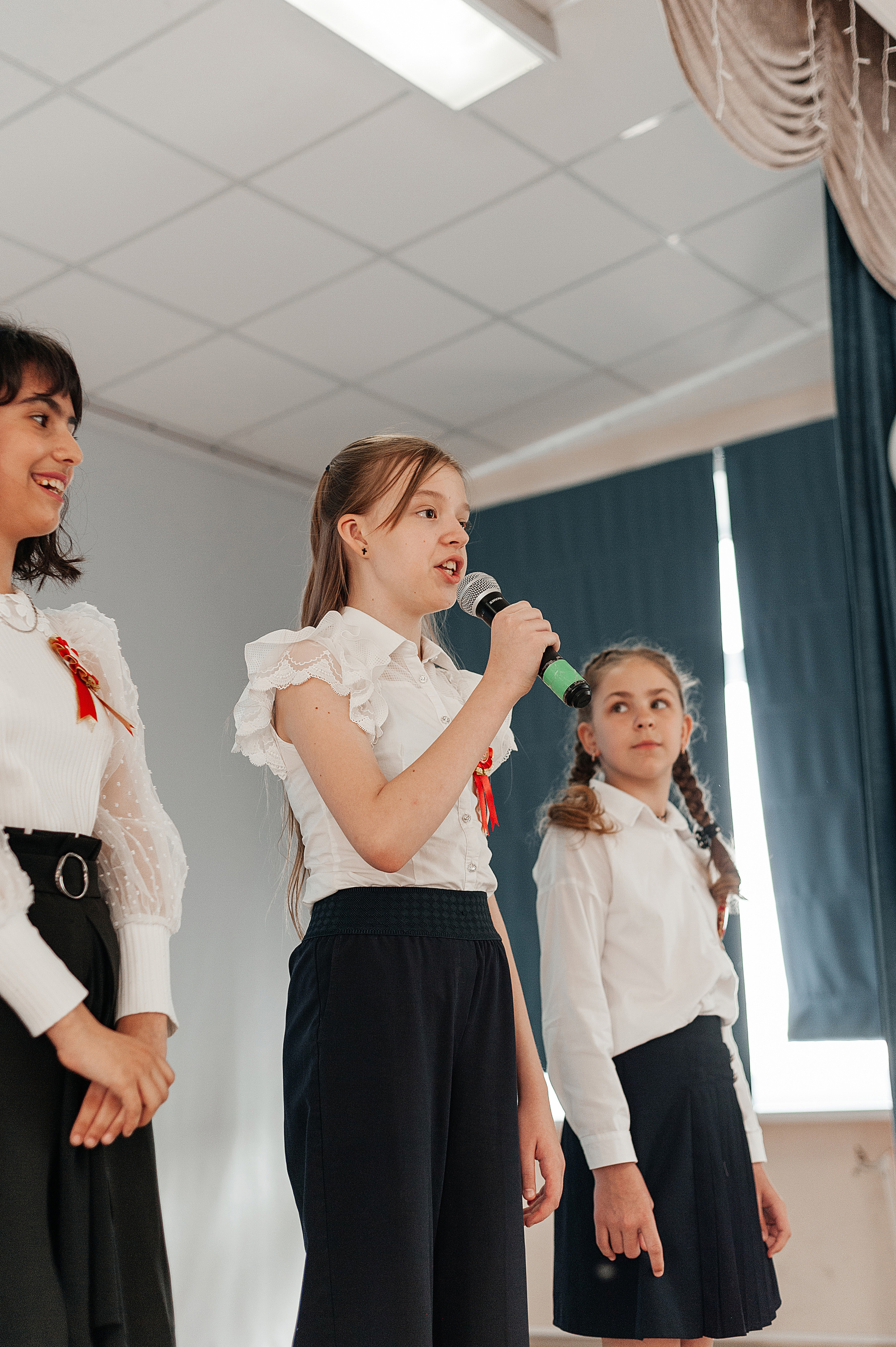 Выпускной начальной школы. Гимназия 95. Свадебный и семейный фотограф в Ростове-на-Дону Алина Астахова
