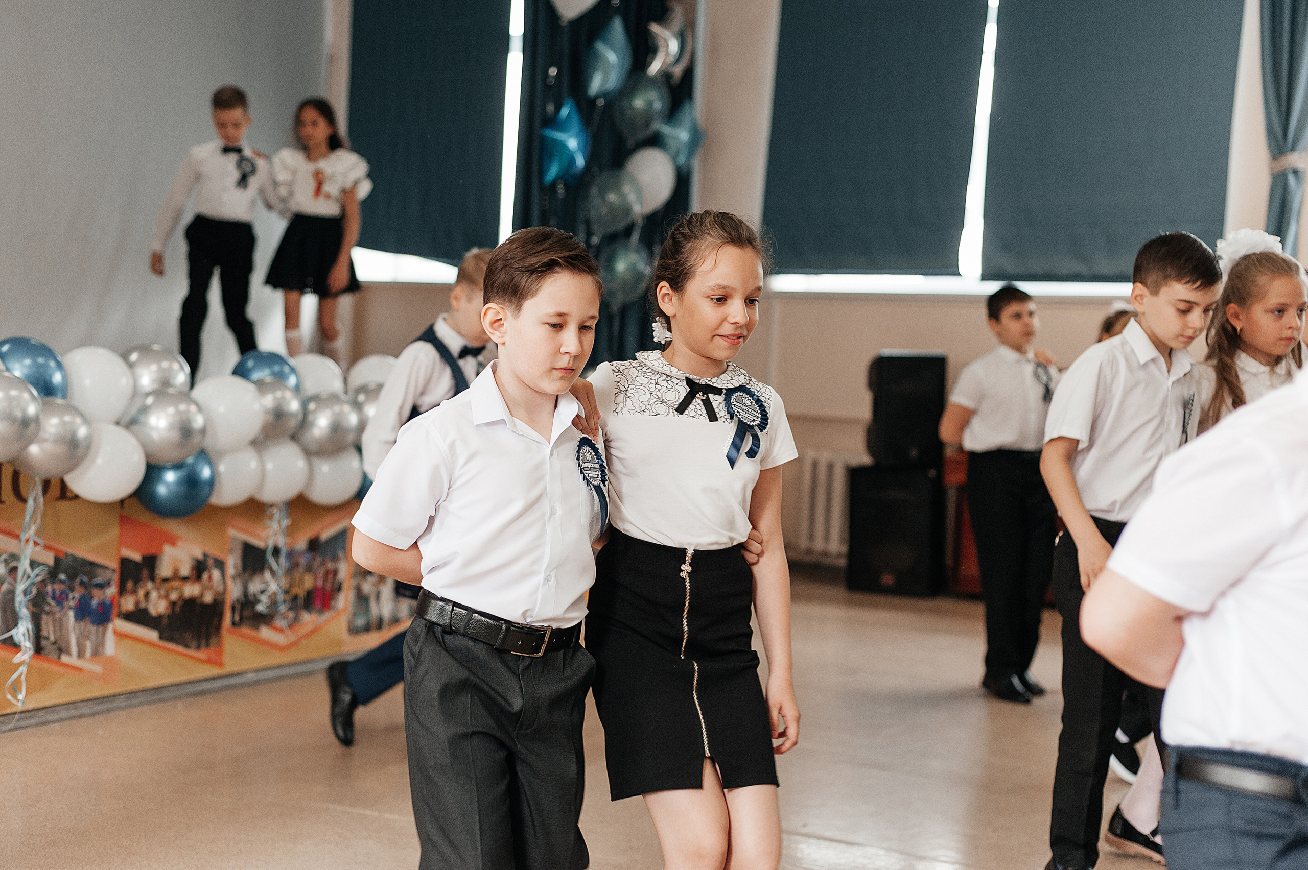 Выпускной начальной школы. Гимназия 95. Свадебный и семейный фотограф в Ростове-на-Дону Алина Астахова
