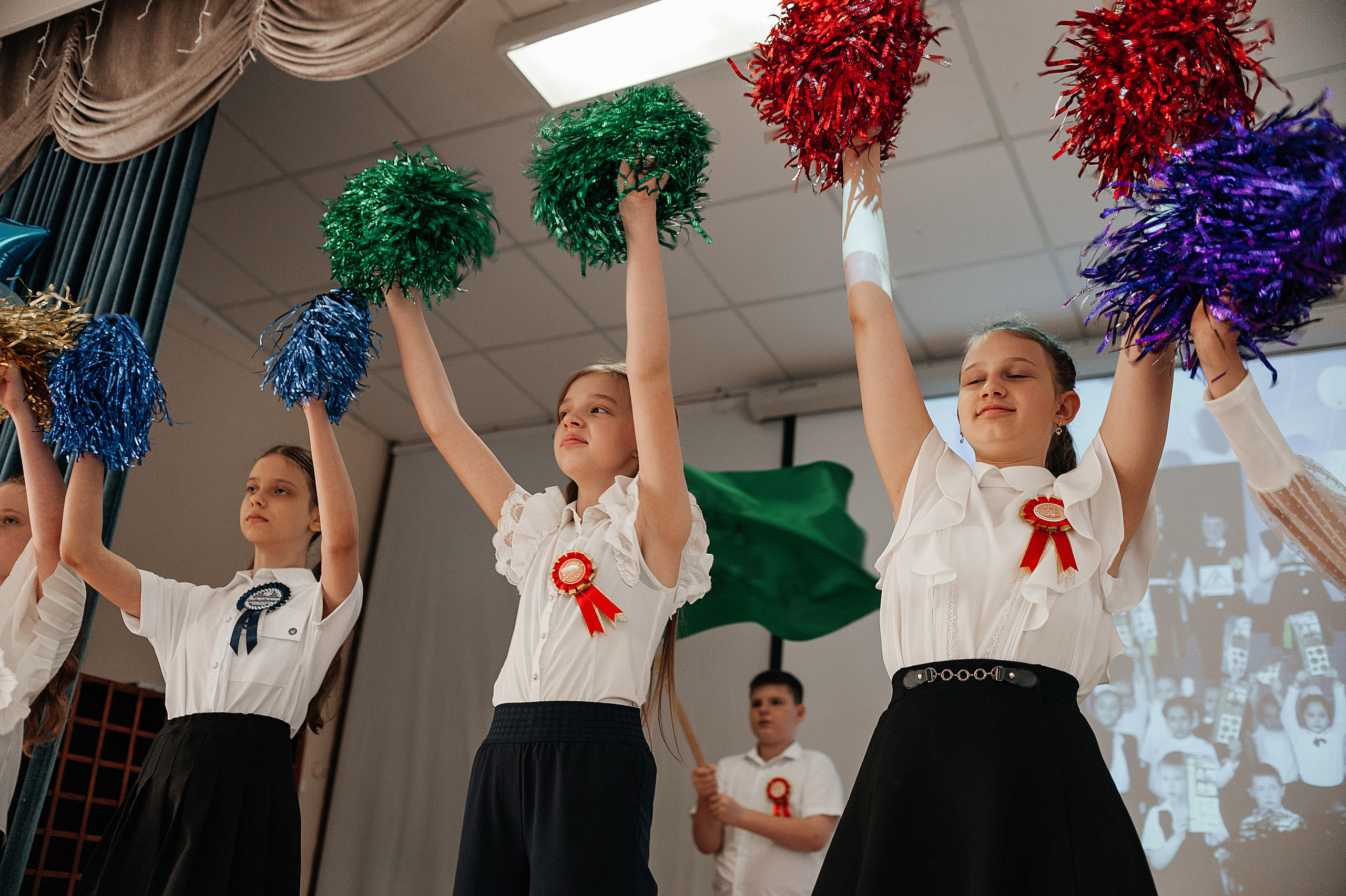 Выпускной начальной школы. Гимназия 95. Свадебный и семейный фотограф в Ростове-на-Дону Алина Астахова