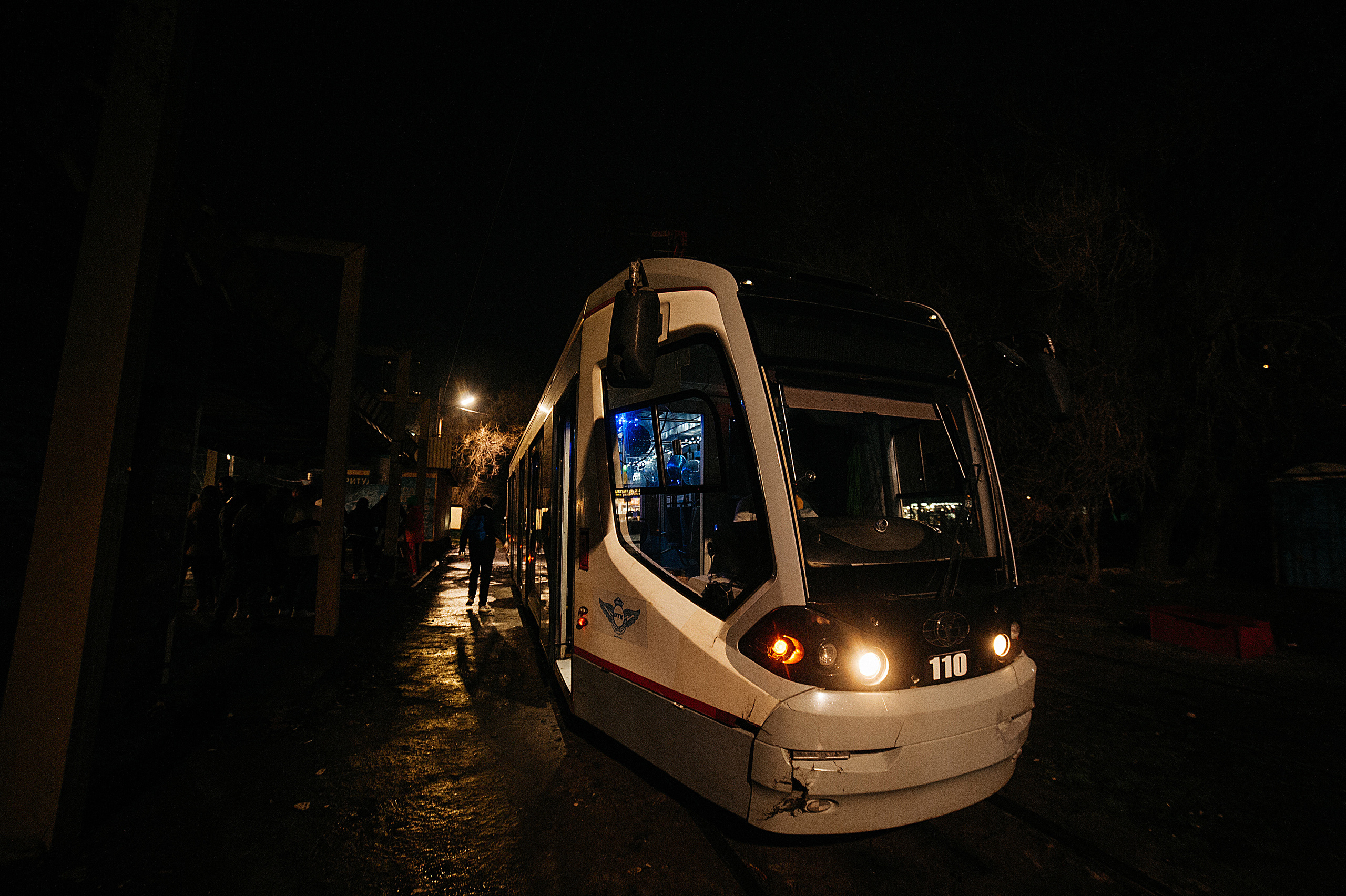 День Рождения в трамвае. Свадебный и семейный фотограф в Ростове-на-Дону Алина Астахова