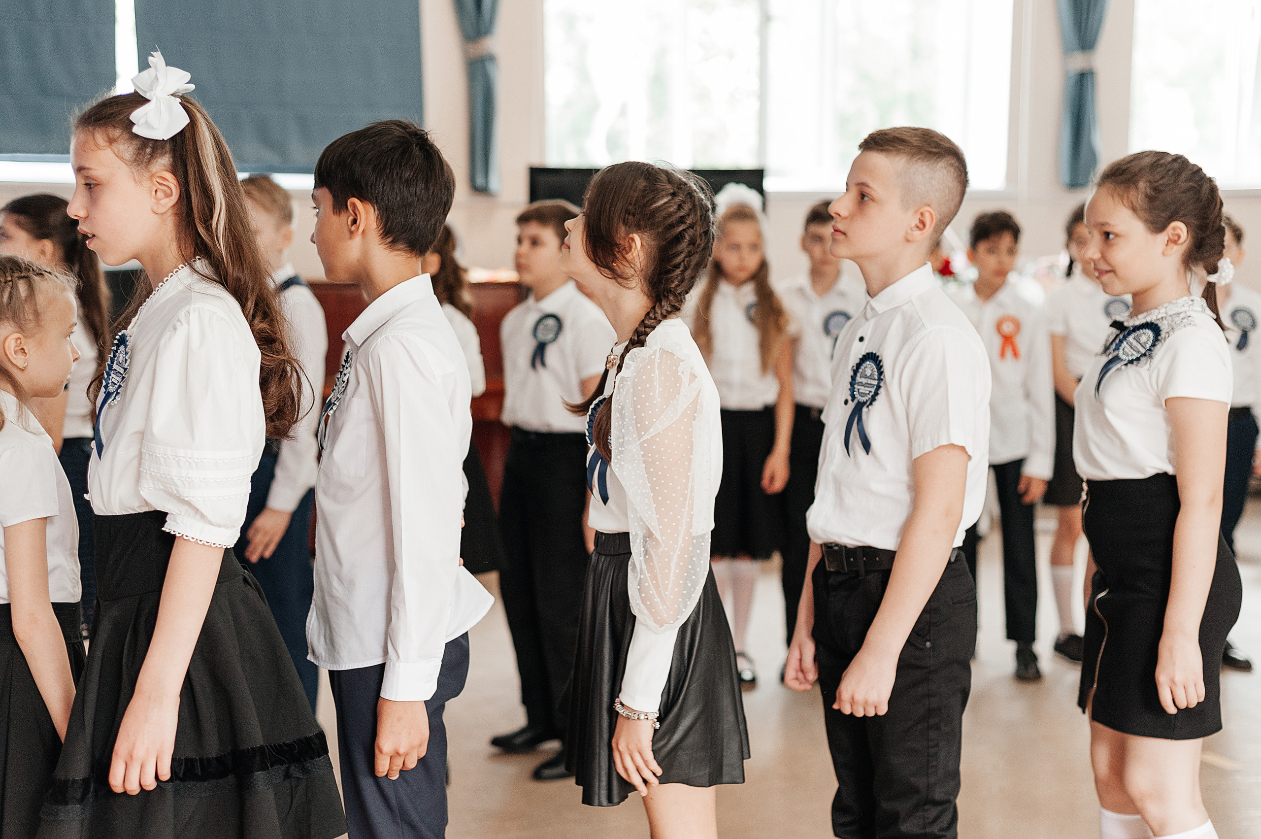 Выпускной начальной школы. Гимназия 95. Свадебный и семейный фотограф в Ростове-на-Дону Алина Астахова