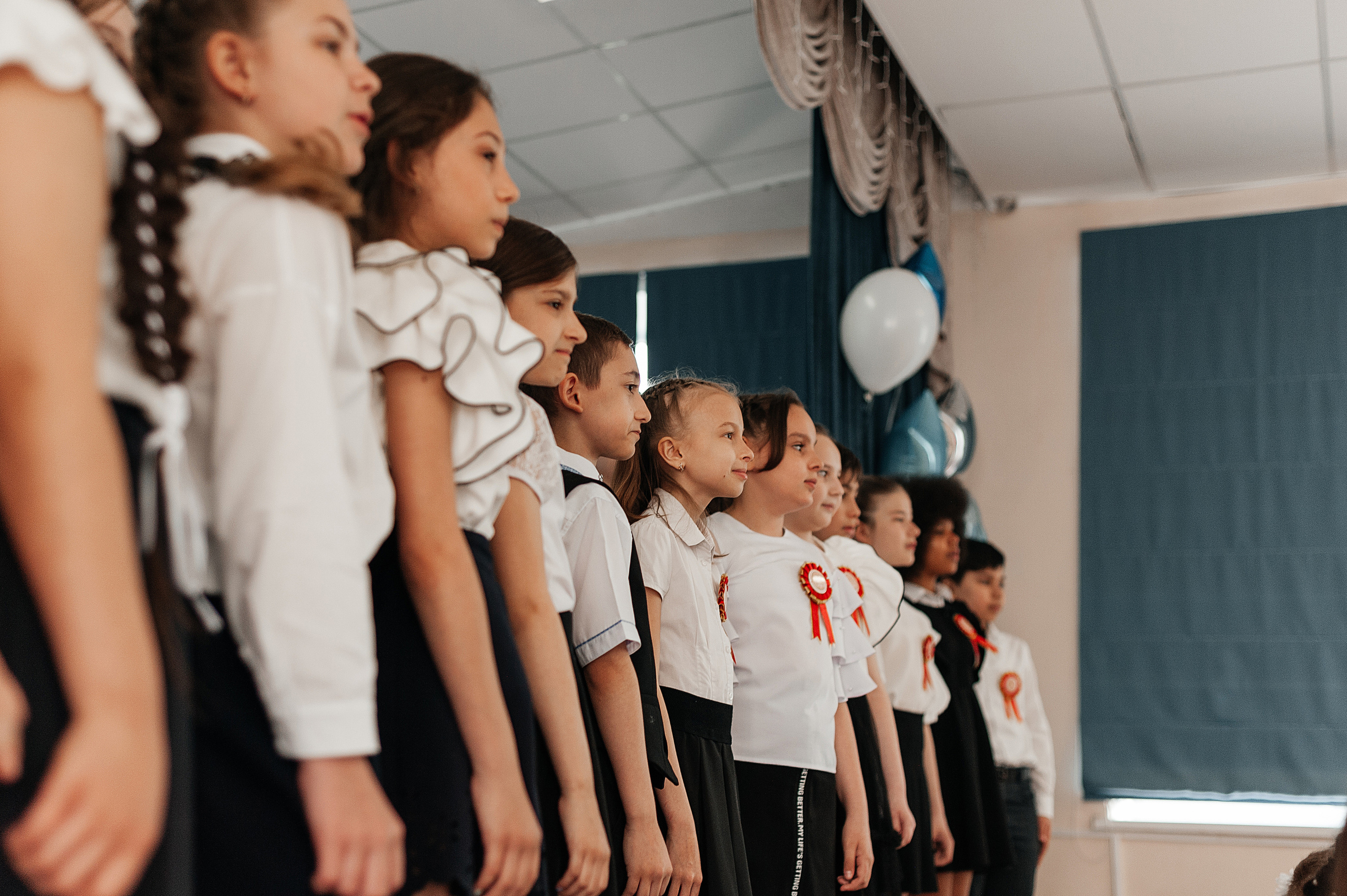 Выпускной начальной школы. Гимназия 95. Свадебный и семейный фотограф в Ростове-на-Дону Алина Астахова