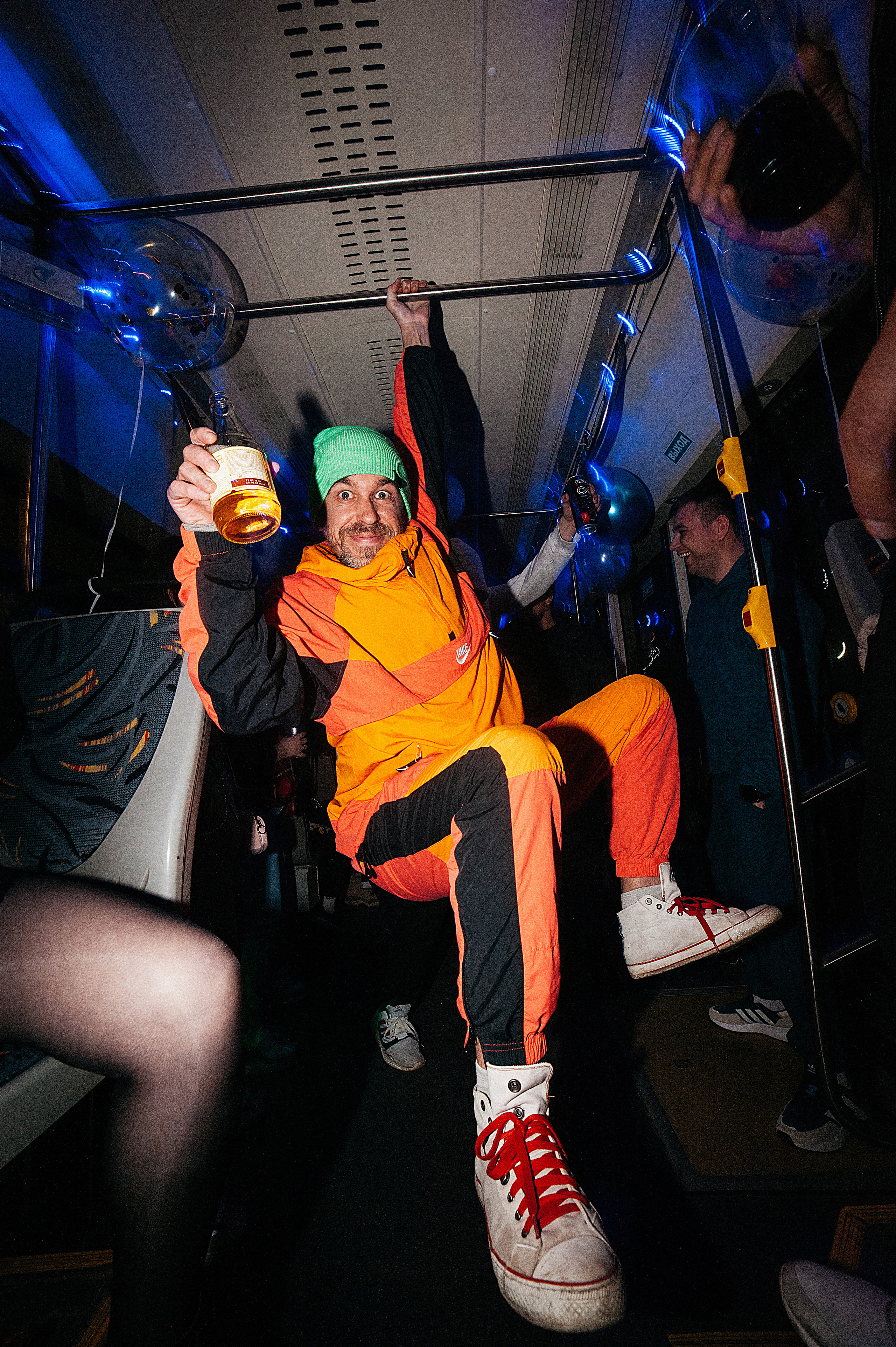 День Рождения в трамвае. Свадебный и семейный фотограф в Ростове-на-Дону Алина Астахова