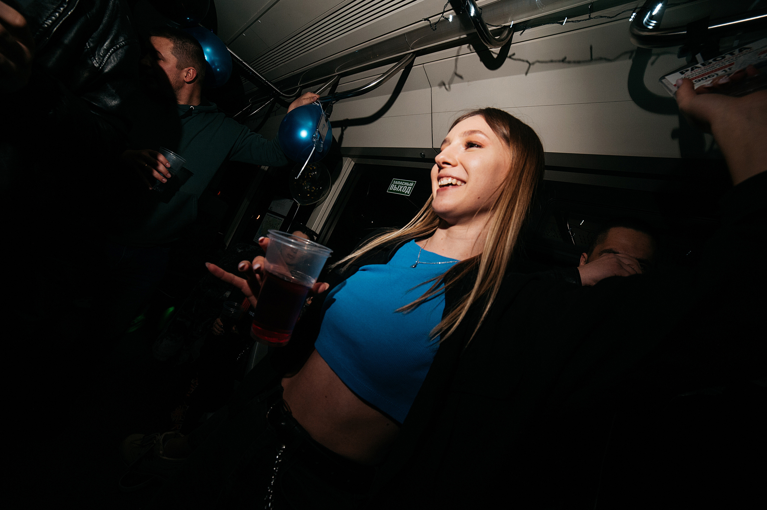 День Рождения в трамвае. Свадебный и семейный фотограф в Ростове-на-Дону Алина Астахова