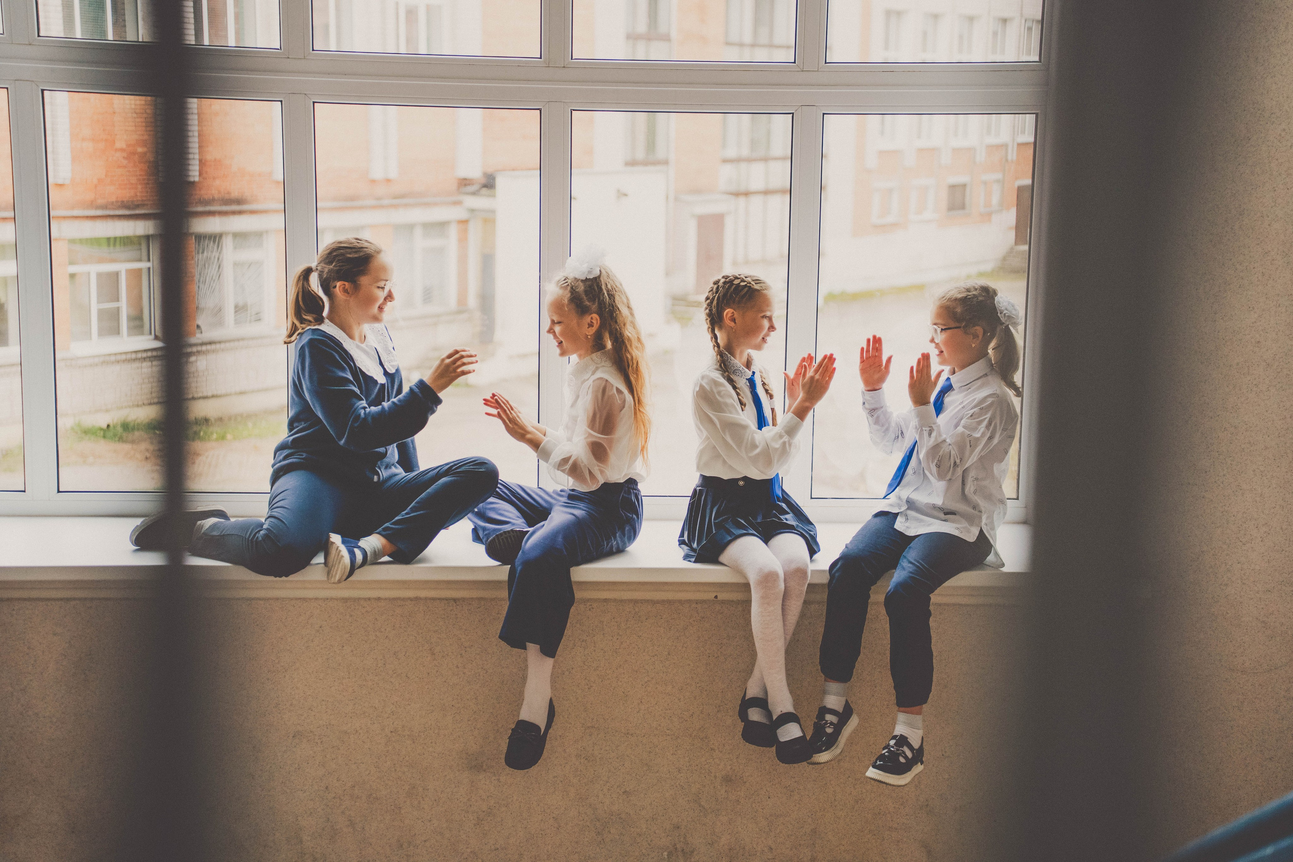 Классбук Гимназия 32 Иваново. Ирина Коновалова школьный фотограф. Выпускные альбомы Ярославль