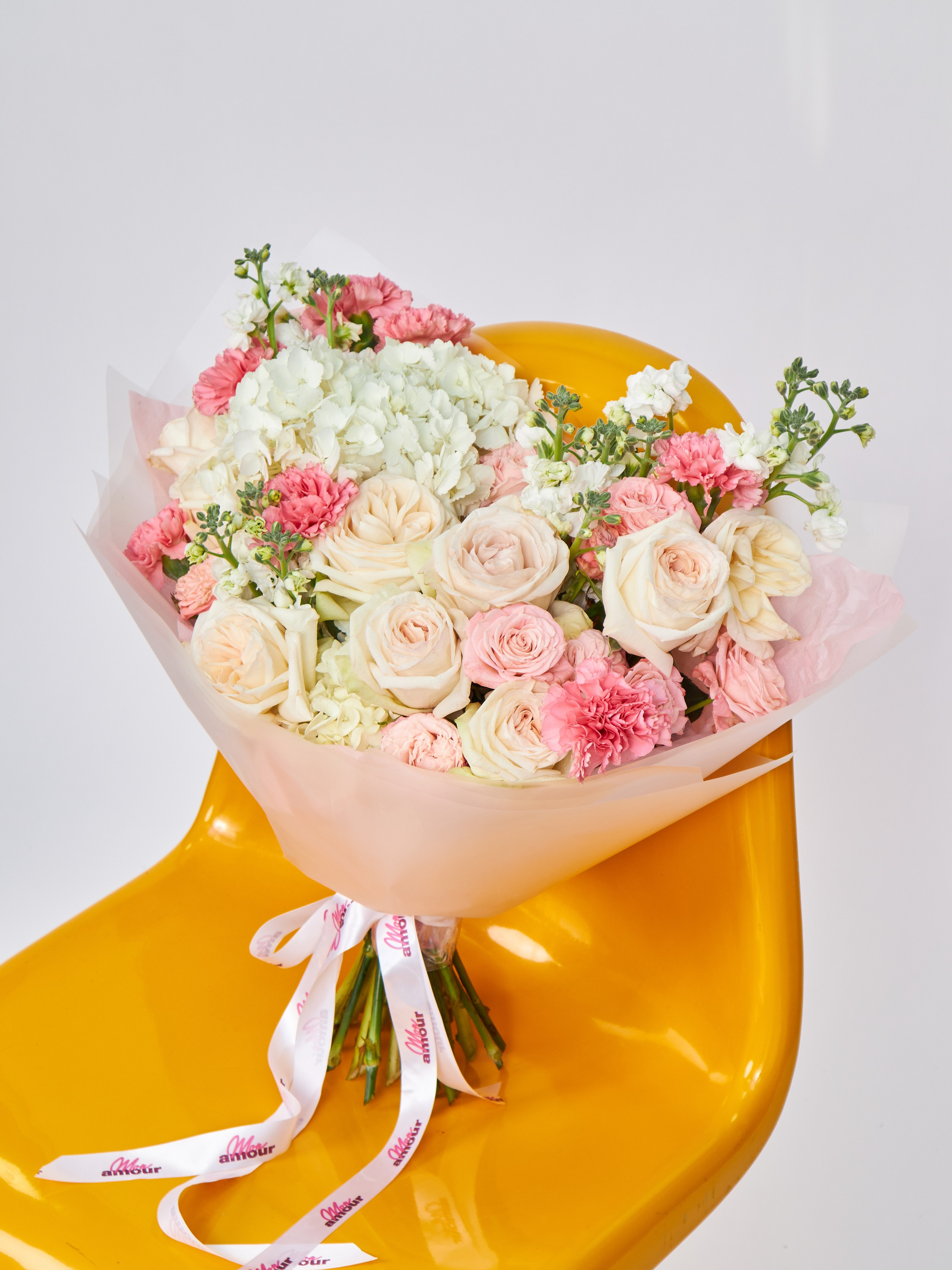 Съемка каталога одежды в Москве: роскошная фотосъемка для премиальных площадок