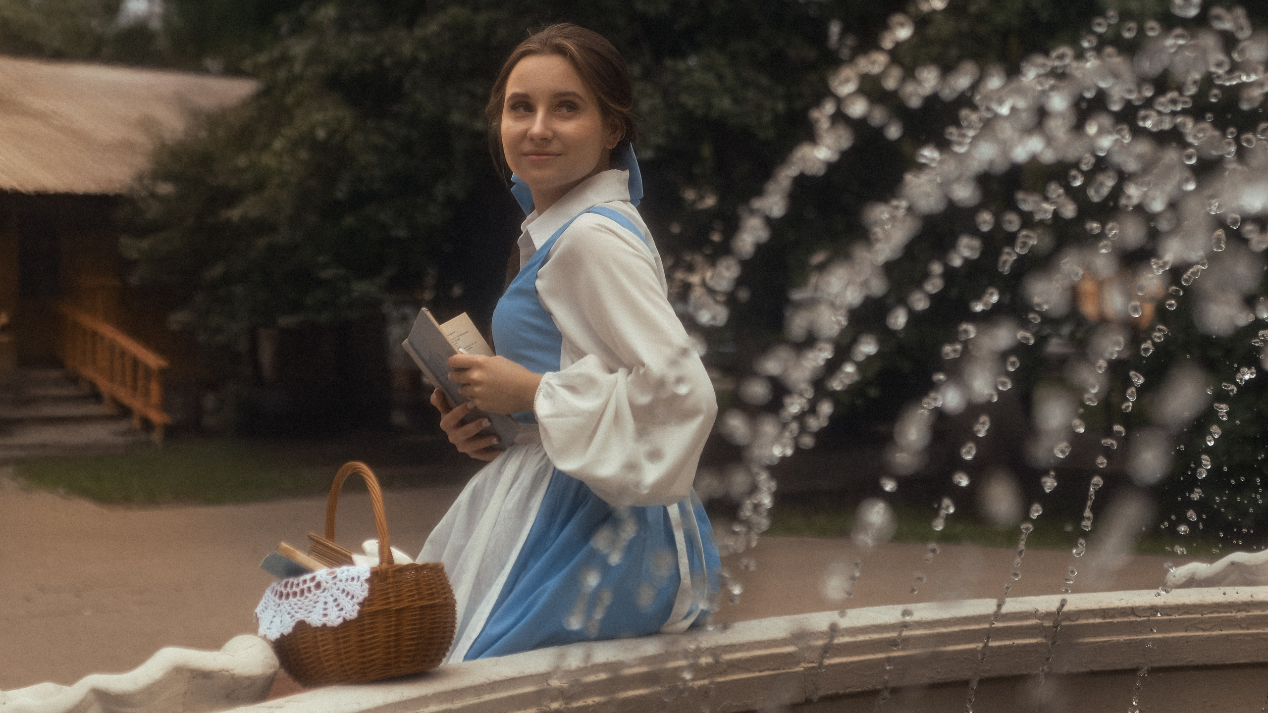 Съемка по мотивам мультфильма «Красавица и Чудовище». Фотограф-режиссер Анастасия Вронская | Кинематографическая фотография