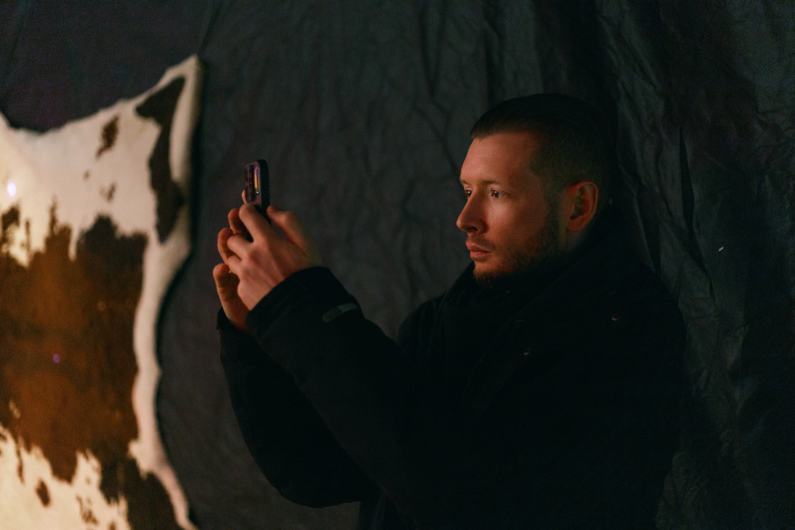 Бэкстейдж со съёмок фильма «Третья смена». Фотограф Александр Закадычный | Таганрог