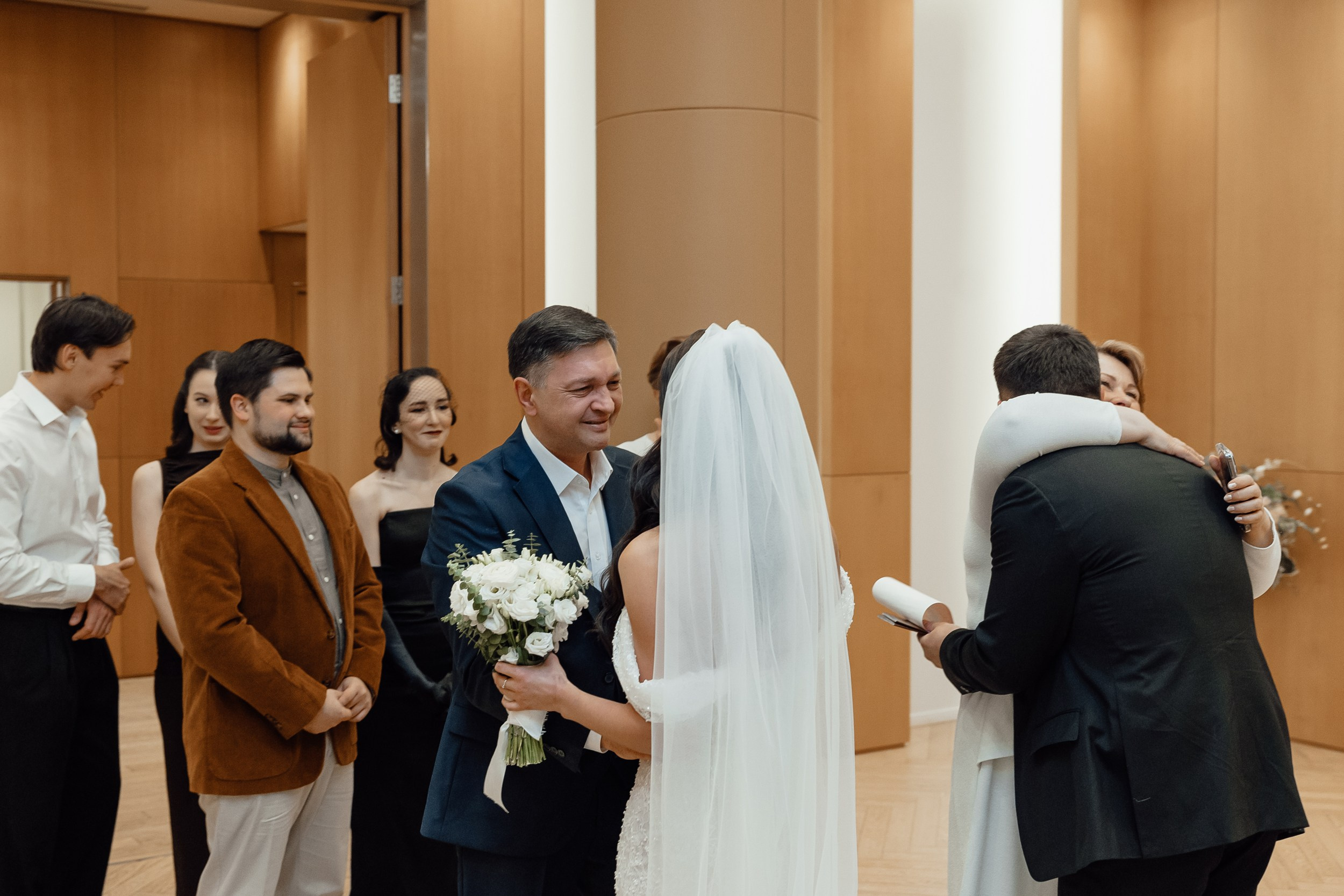 Свадьба в отеле Twelve Reasons, Барвиха Luxury Village, La Riva Hall в Москве. Свадебный фотограф в Москве Дарья Олендарёва