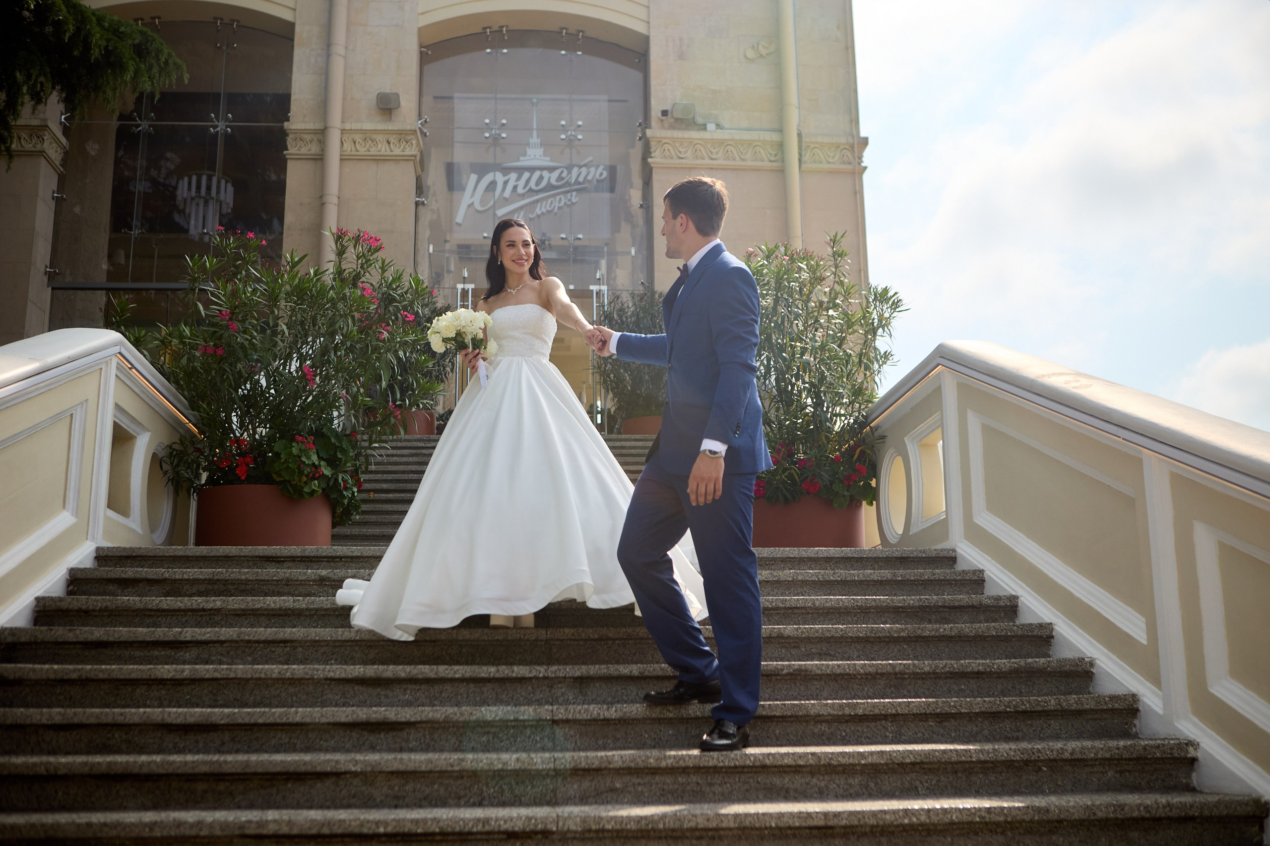 Свадебный фотограф и видеограф для репортажной съёмки торжества. Фотограф Юрий Никитюк — Сочи |Адлер|Красная Поляна