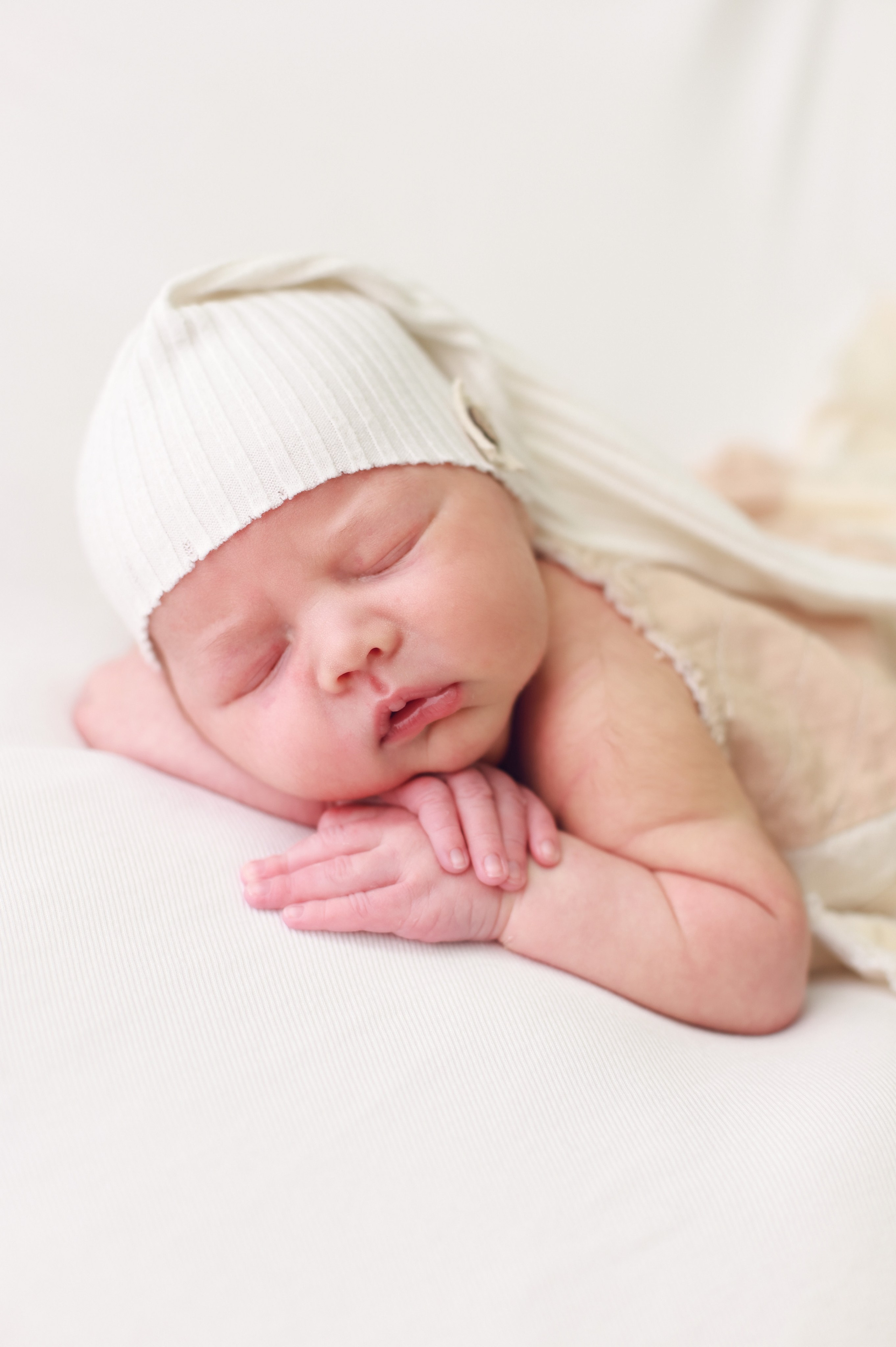 Матвей. Фотограф новорожденных в г. Россошь Виктория Нечепуренко