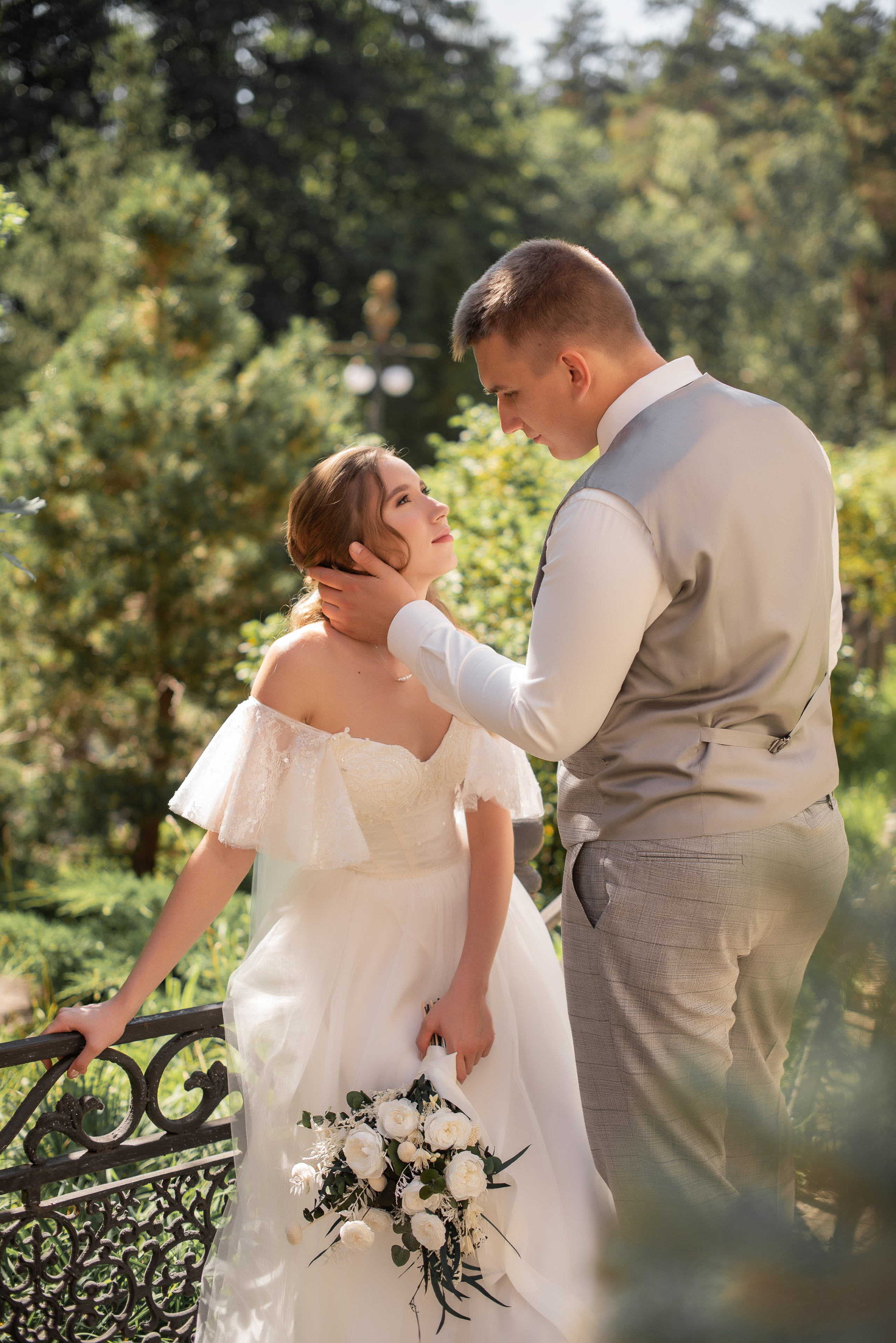 Свадебный альбом 12.08.23 – лучшие кадры с торжества. Свадебный фотограф в Миассе Татьяна Ружникова