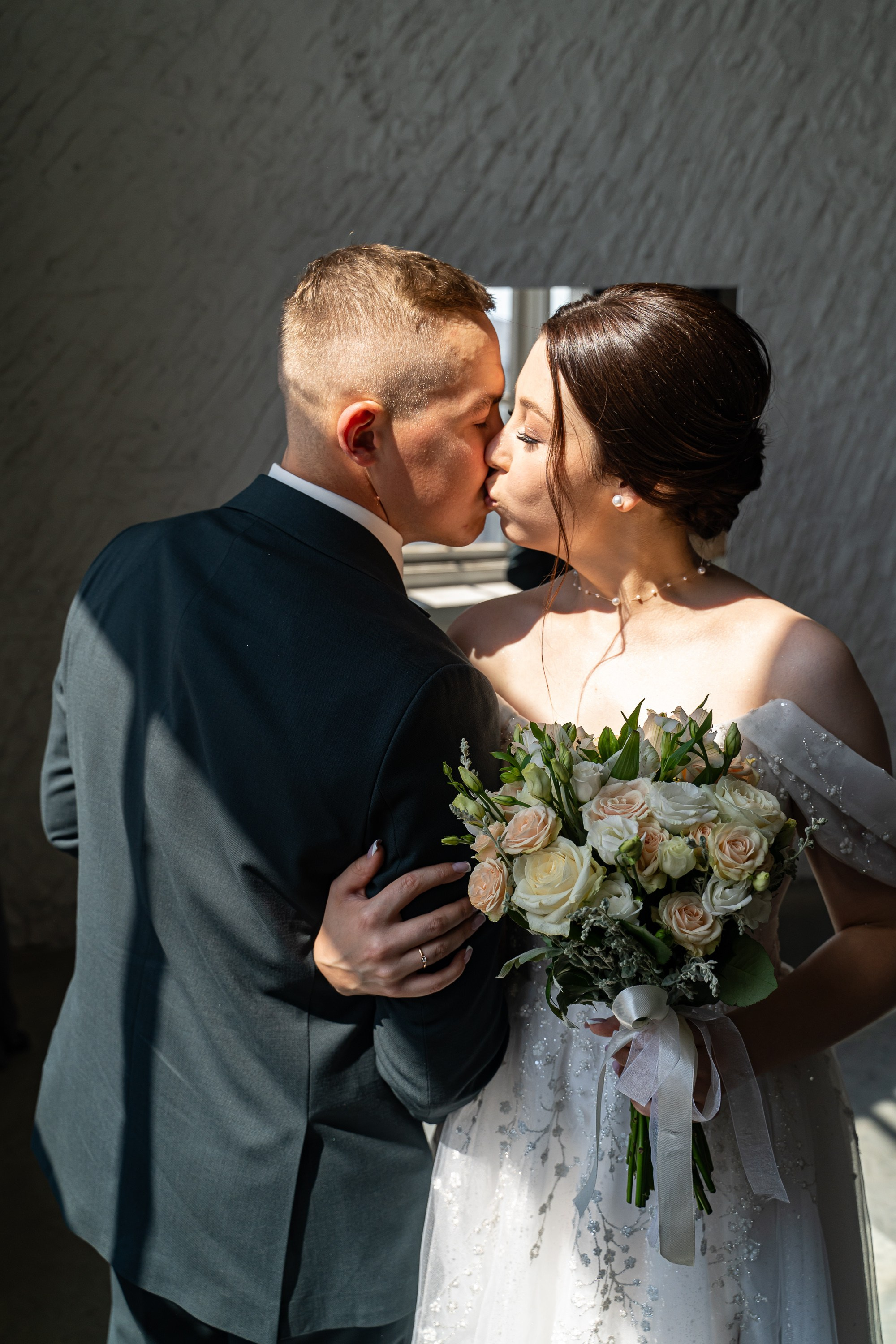 Студия (свадебная съемка). Разноплановый фотограф в Москве