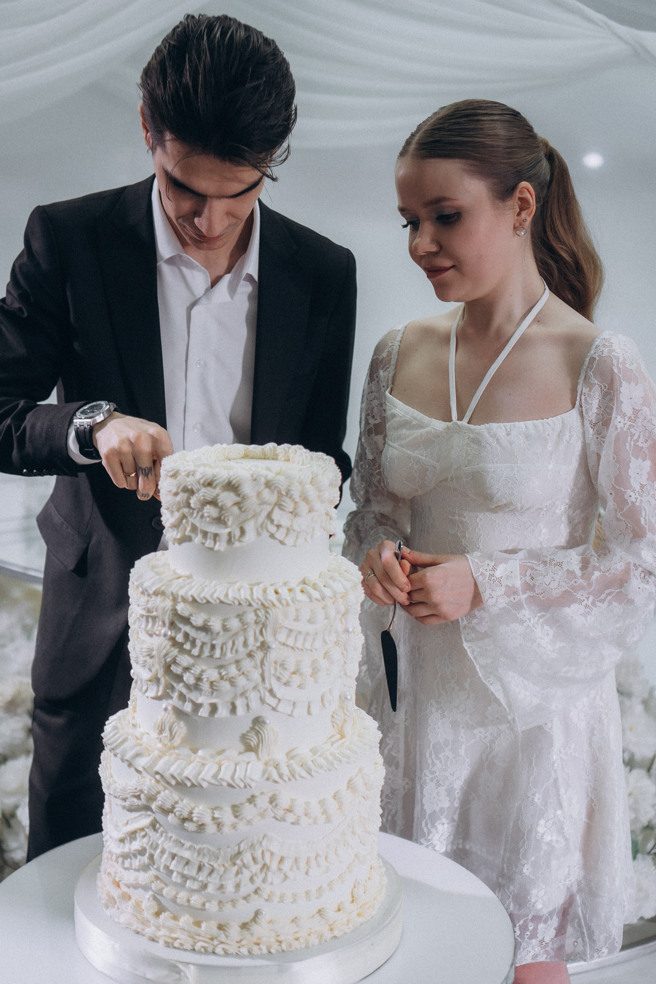 СВАДЕБНАЯ СЬЕМКА СБОРОВ В ОТЕЛЕ И ВЫЕЗД НА ЦЕРЕМОНИЮ (СНЯТО В СИБИРЕ В НИЖНЕВАРТОВСКЕ). Профессиональный фотограф, Санкт-Петербург — Виктория Богомолова