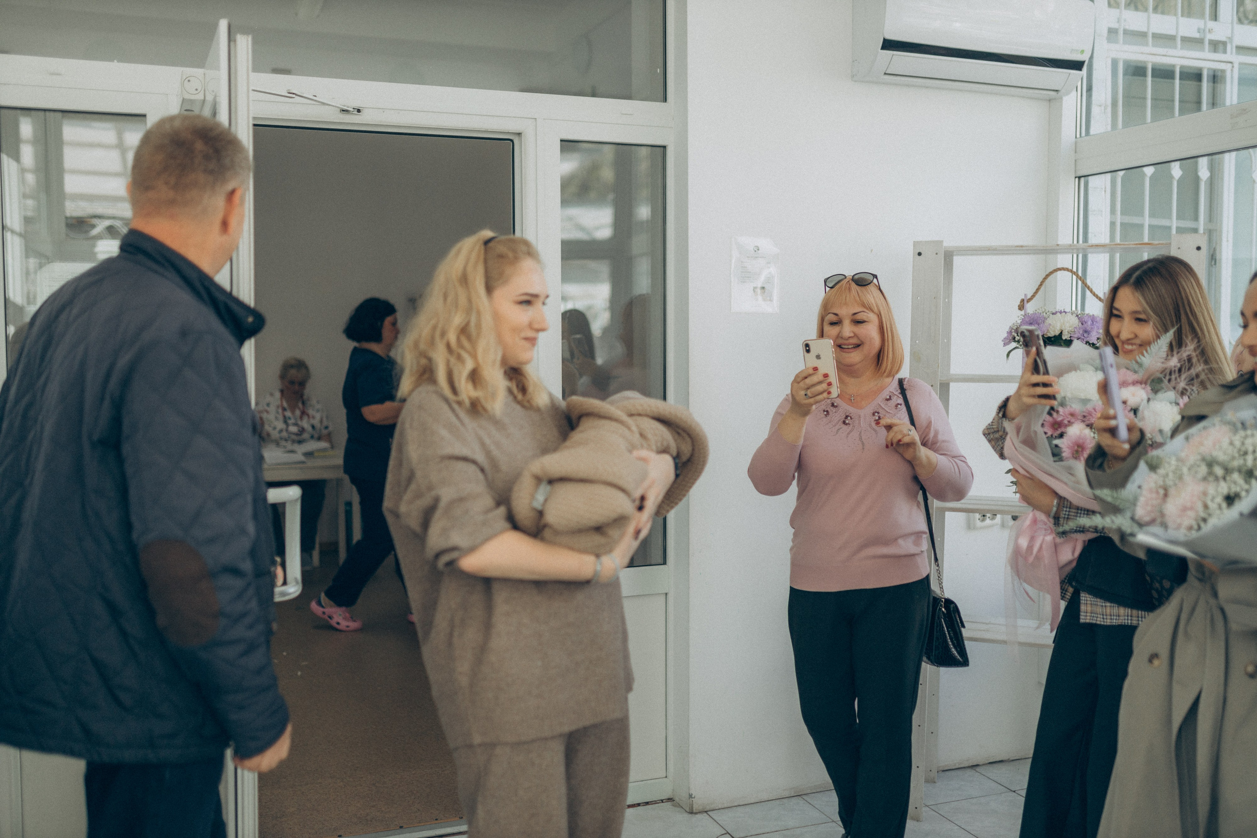 Выписка Глебушки. Семейный фотограф и фотограф на роды в Ростове-на-Дону Мухина Виктория