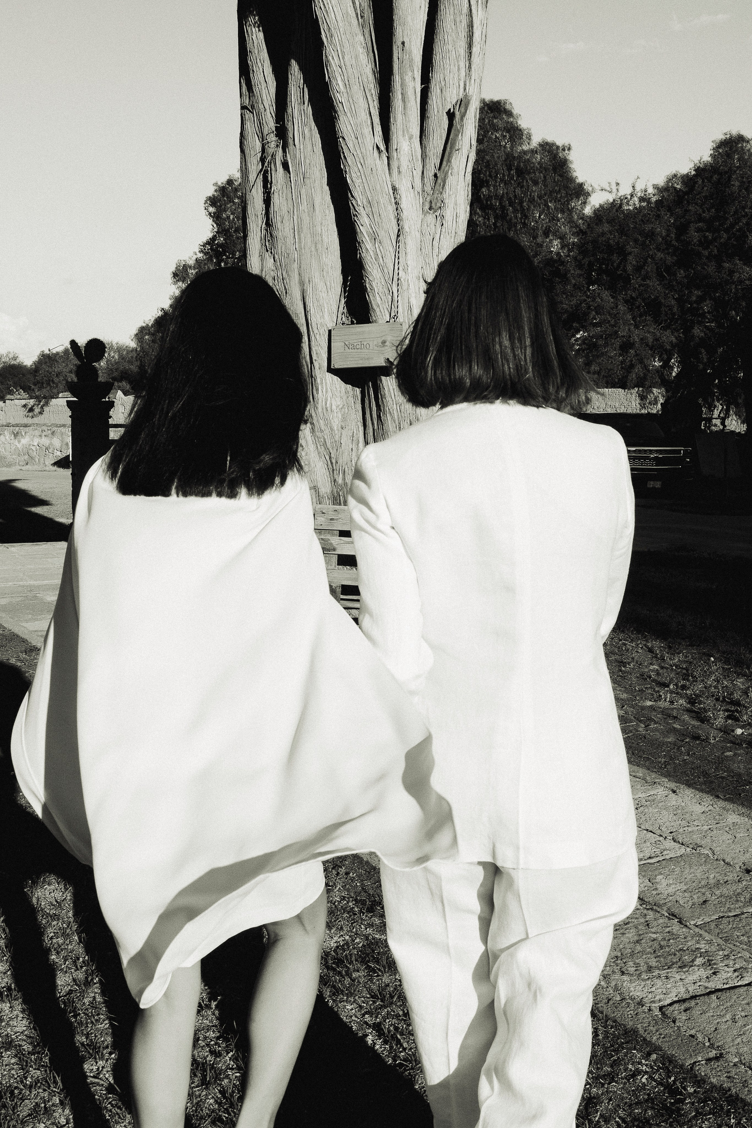 Weddings & Engagement Sessions. Margarita Rodionova — a contemporary lens-based artist currently working in Cancun, Mexico