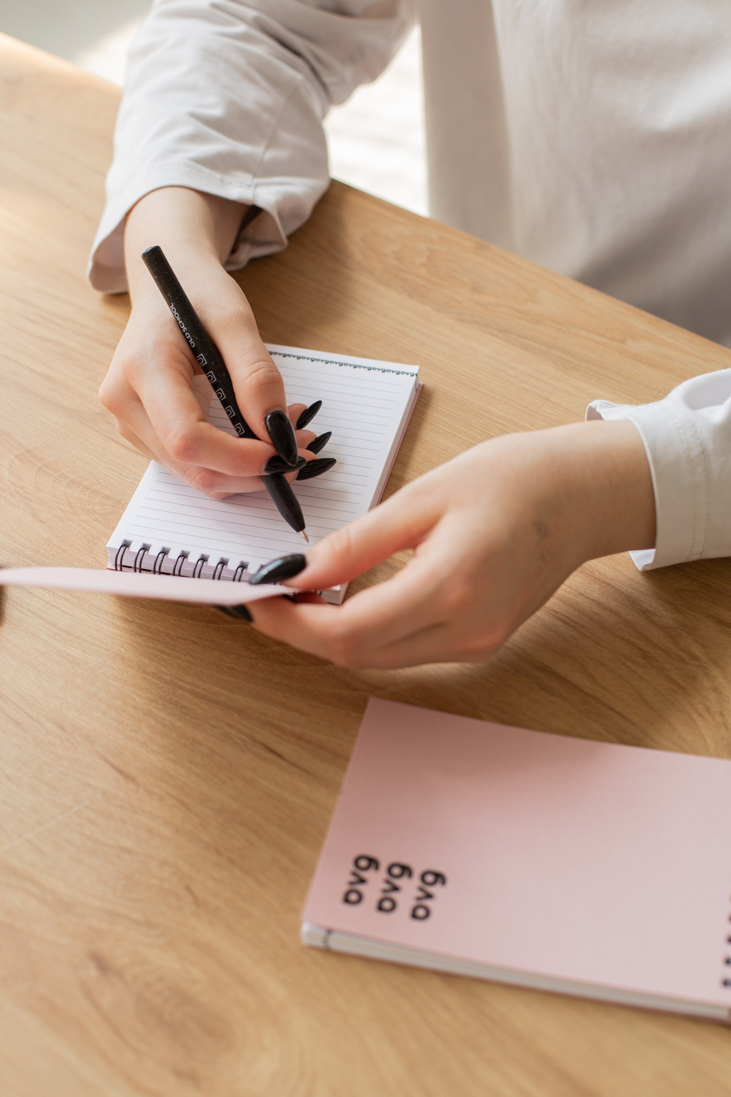 Chancellery shop. Fotograf u Crnoj Gori-porodično fotografisanje sa djecom, lovestory, nekretnine