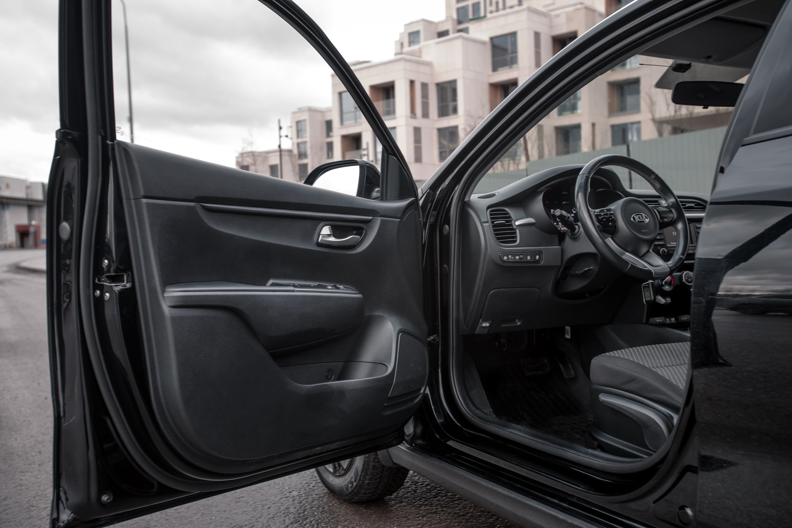 Kia Rio. Автомобильный фотограф в Москве Андрей Емельянов