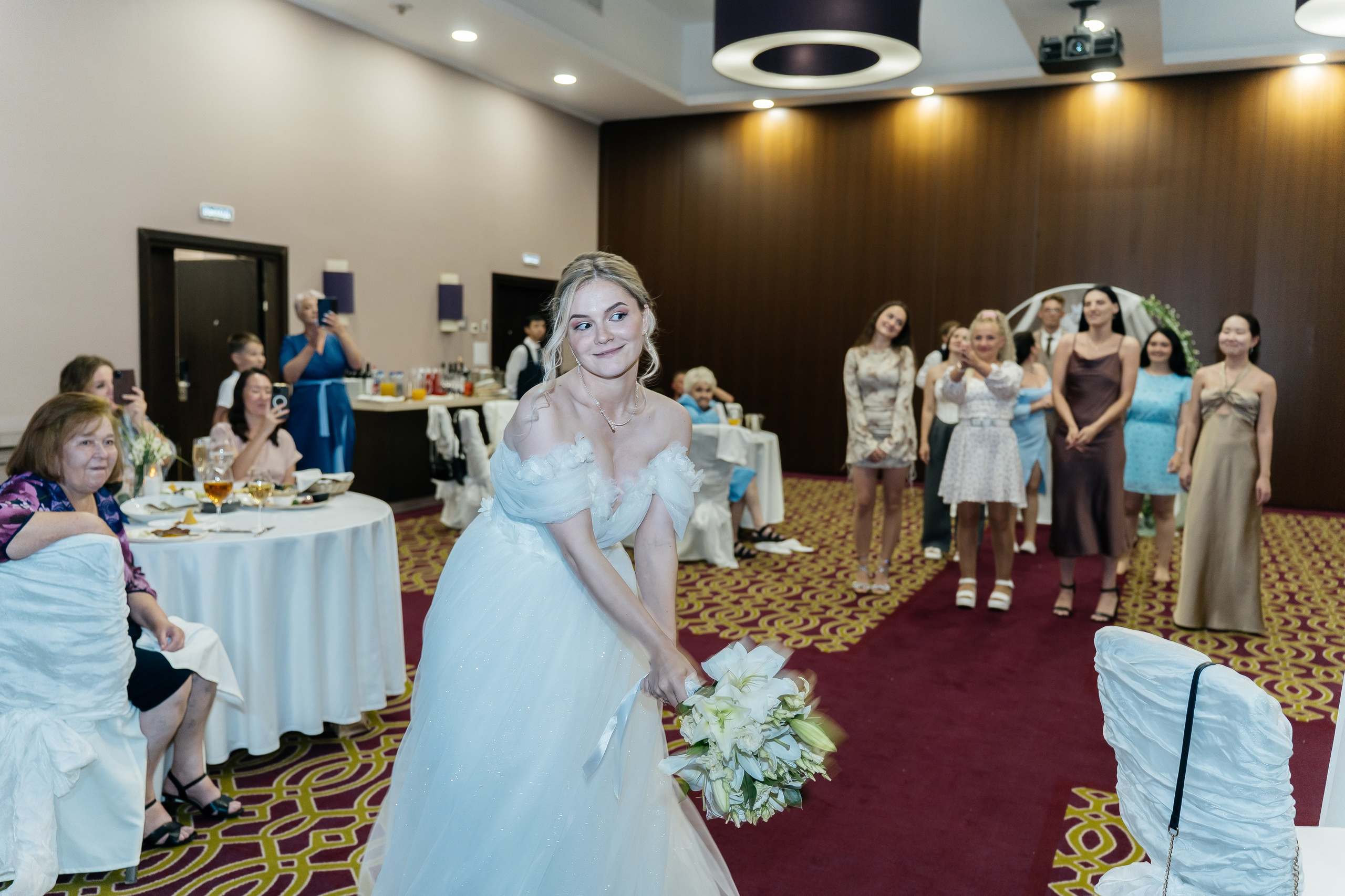 City Center. Для тех, кто не ждёт удачи, а создаёт её. Каждая фотосессия — это твой момент, твой стиль, твой успех. 📸