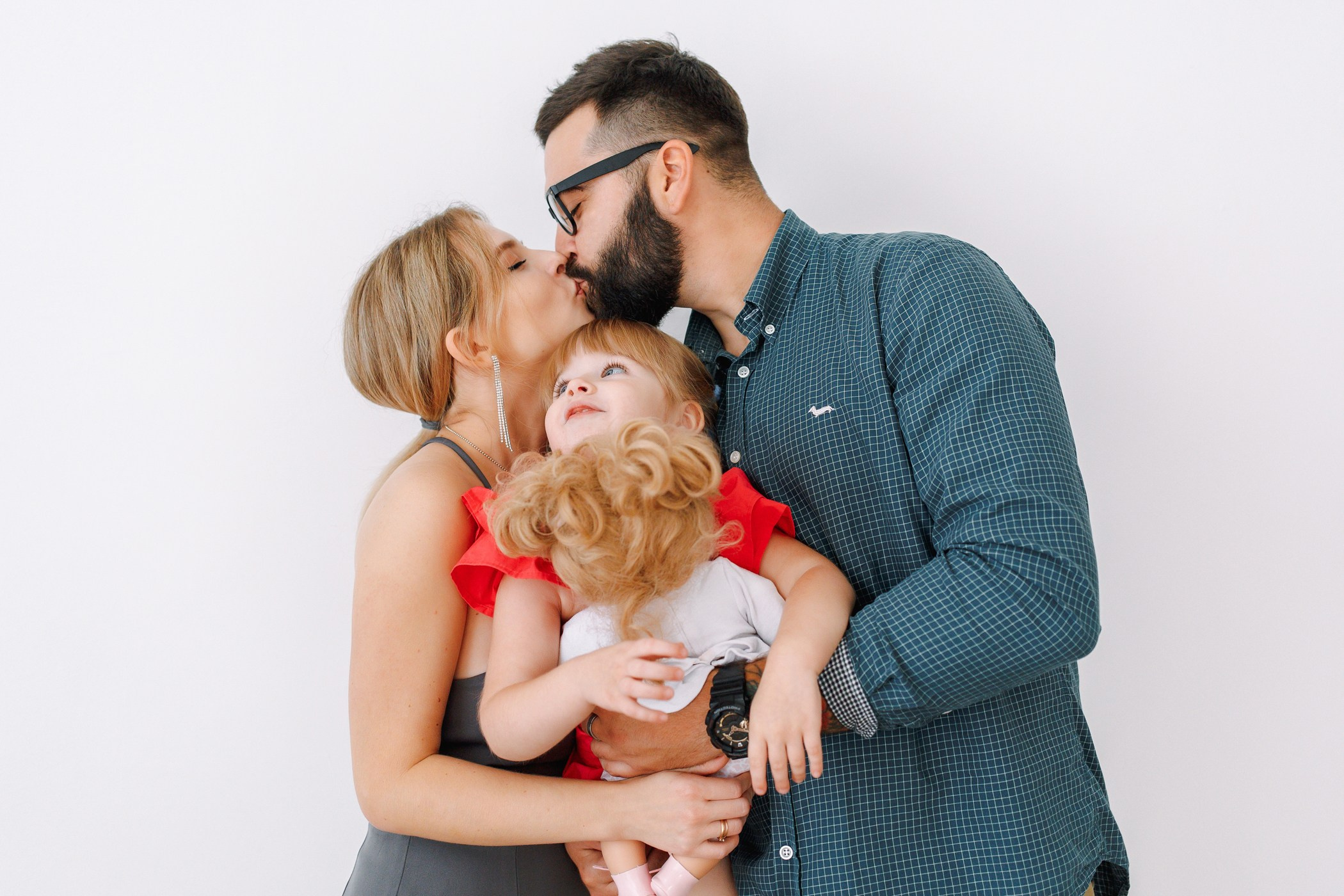 Алексей, Юля и Василиса. Семейный, репортажный, свадебный фотограф в Краснодаре Артур Александрин