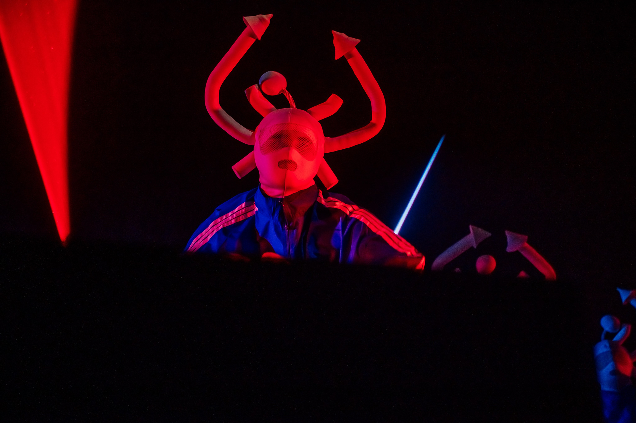 Руки вверх в Ледовом Дворце 15.11.2025. Детский фотограф, семейный фотограф и репортажи в Кемерово