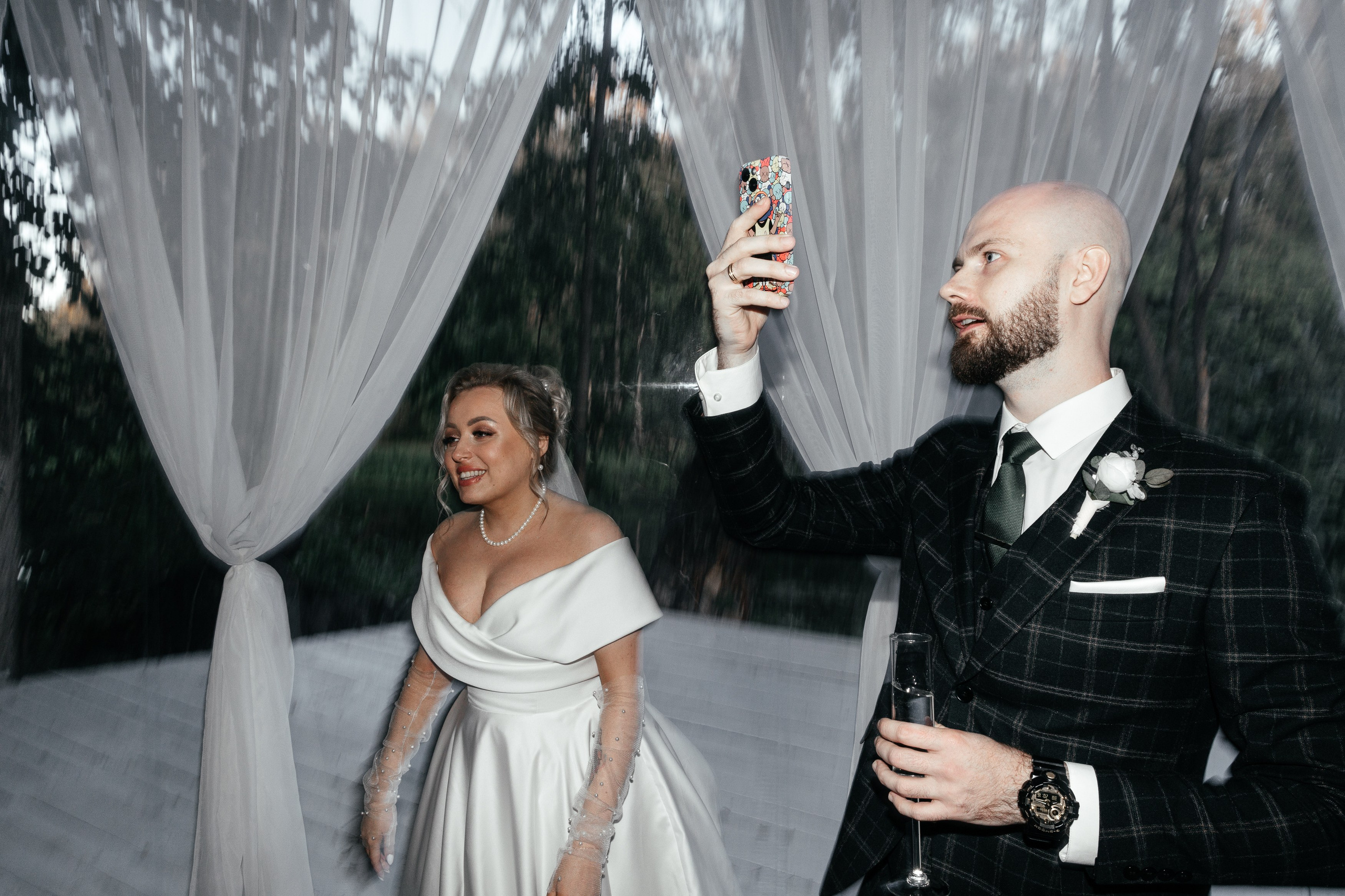 Свадебный фотограф Уфа — Руслан ГабдлисламовЖивые эмоции, красивые кадры, воспоминания на всю жизнь.Работаю по всей Республике Башкортоста. Свадебный фотограф Уфа Руслан Габдлисламов