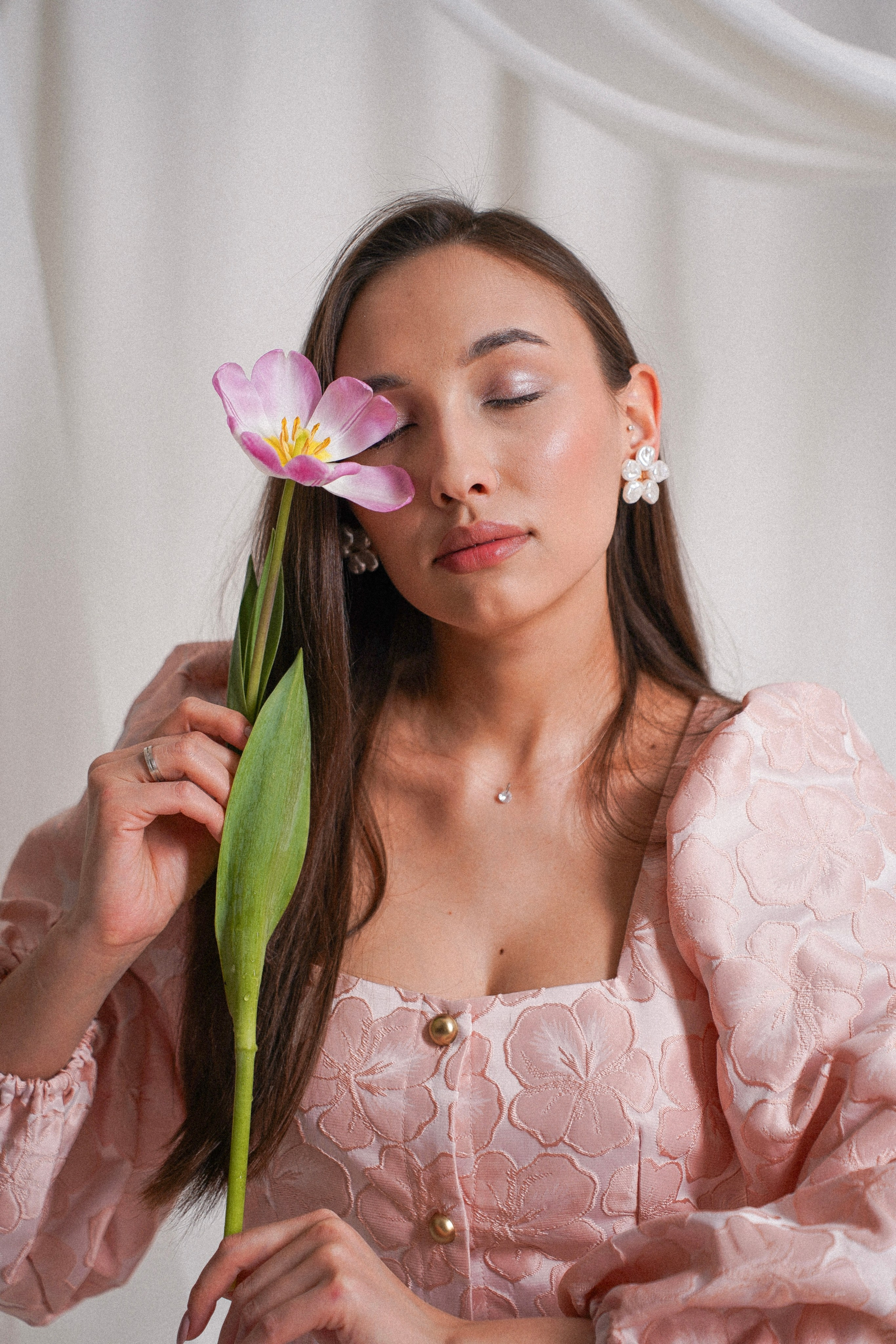 Съемка для цветочного магазина «Престиж Флора». Свадебный видеограф, рилсмейкер, фотограф в Когалыме Меркулова Диана