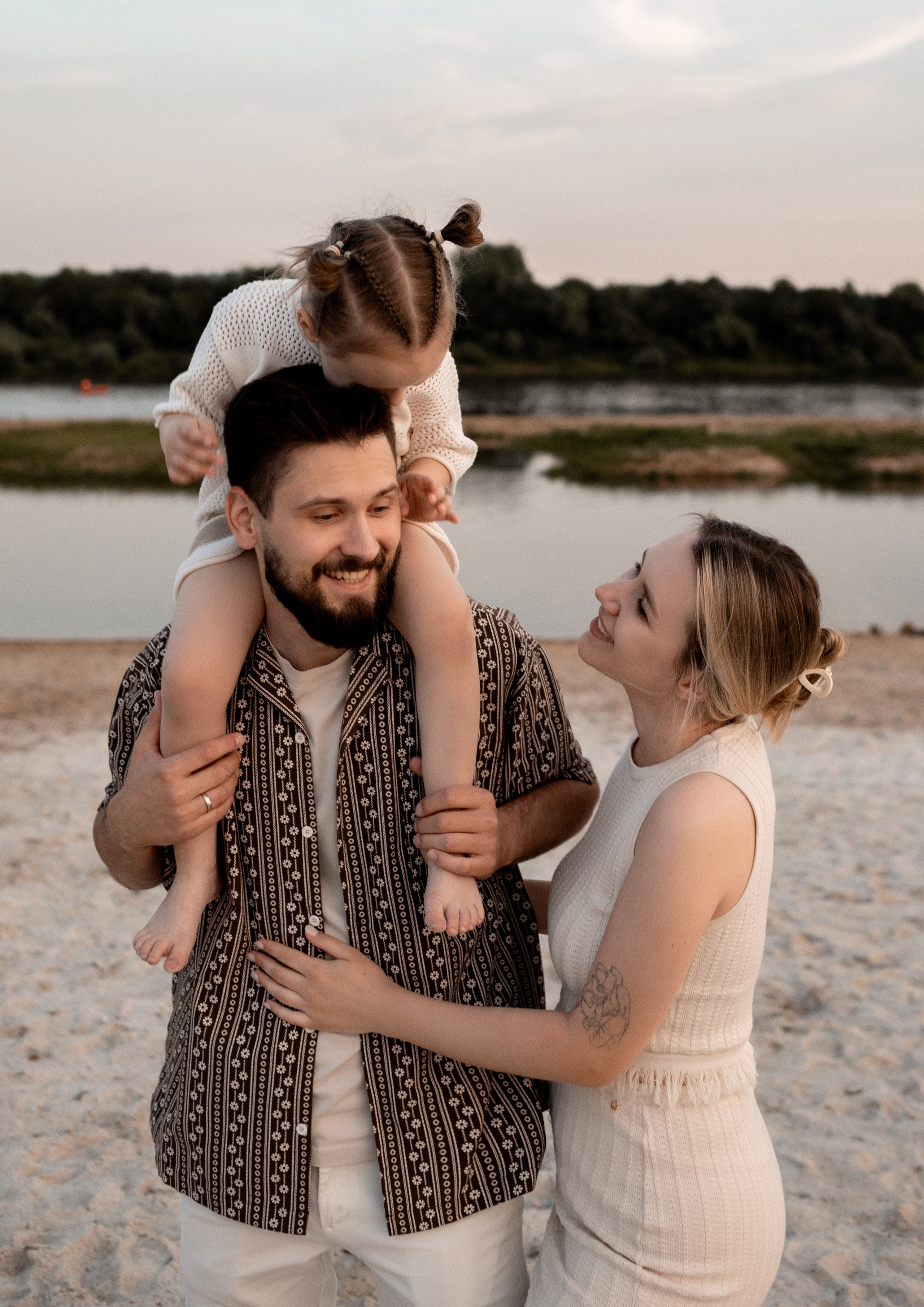 Костя, Юля и Теона. Свадебный и семейный фотограф в Серпухове Александра Дерюшева