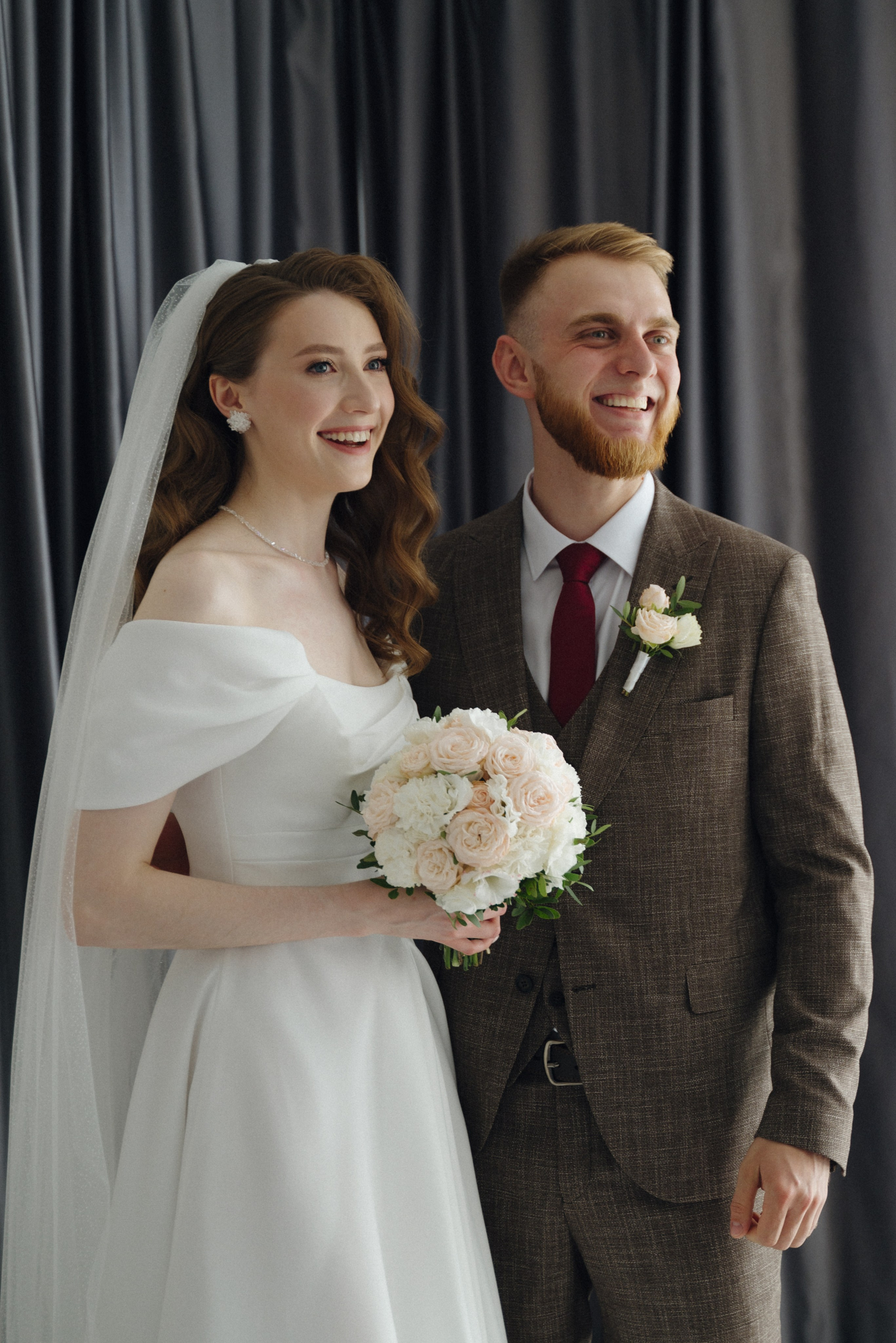 Елена и Артём. Репортажный и свадебный фотограф в Сургуте