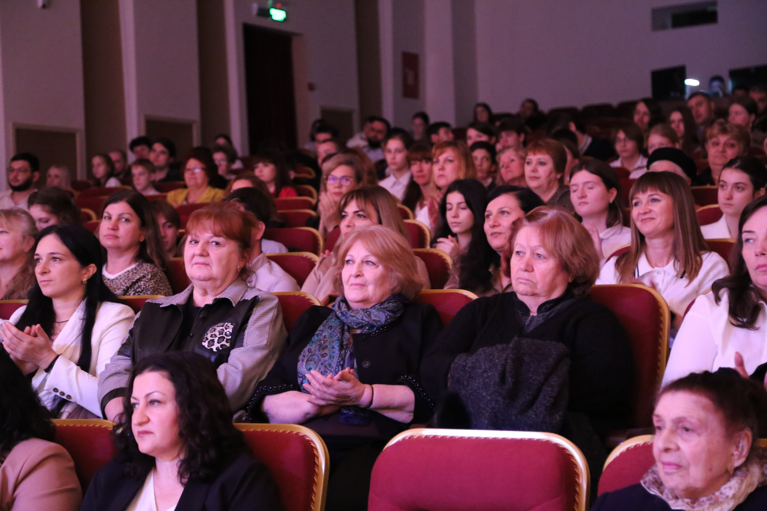 День Волонтёра. Жизнь курорта Кабардинка в фотографиях