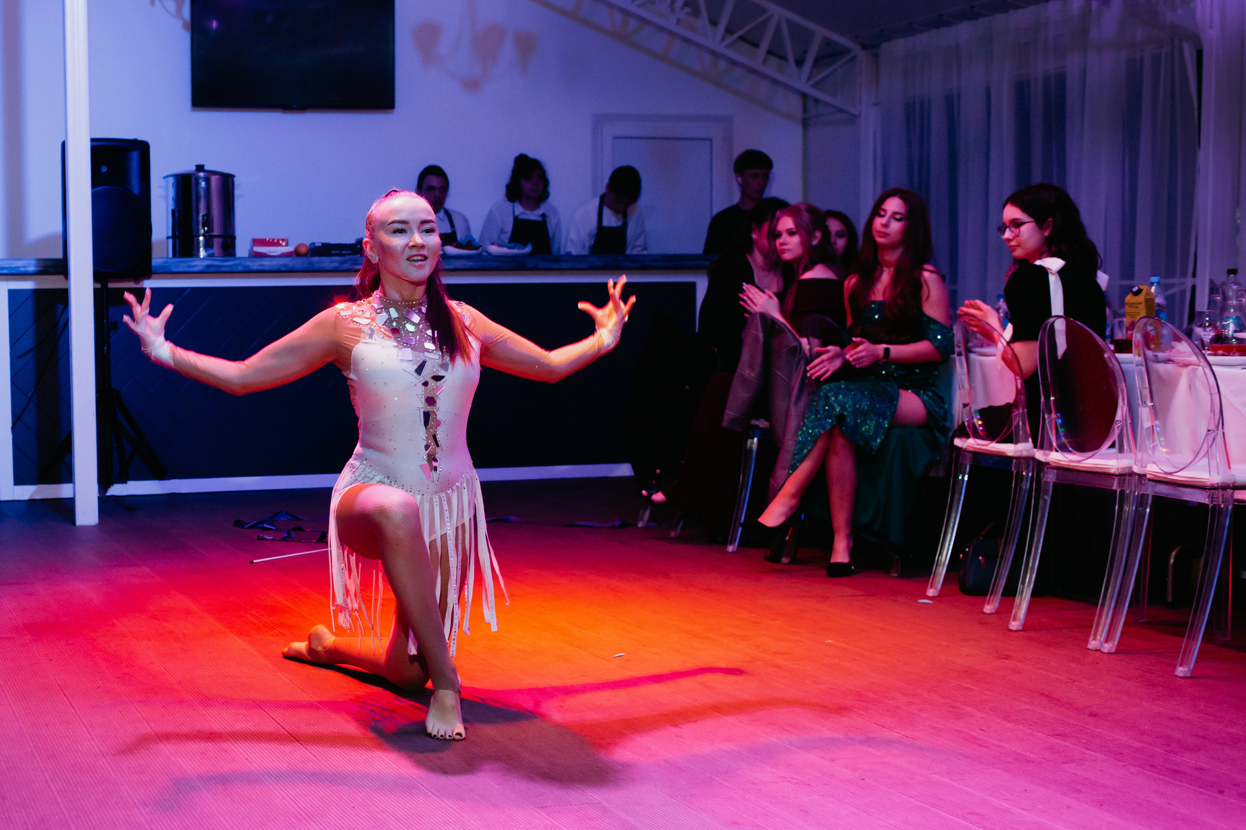 Выпускной 2025 (41 школа) 11 класс. Фотограф в Челябинске Ополихина Анна