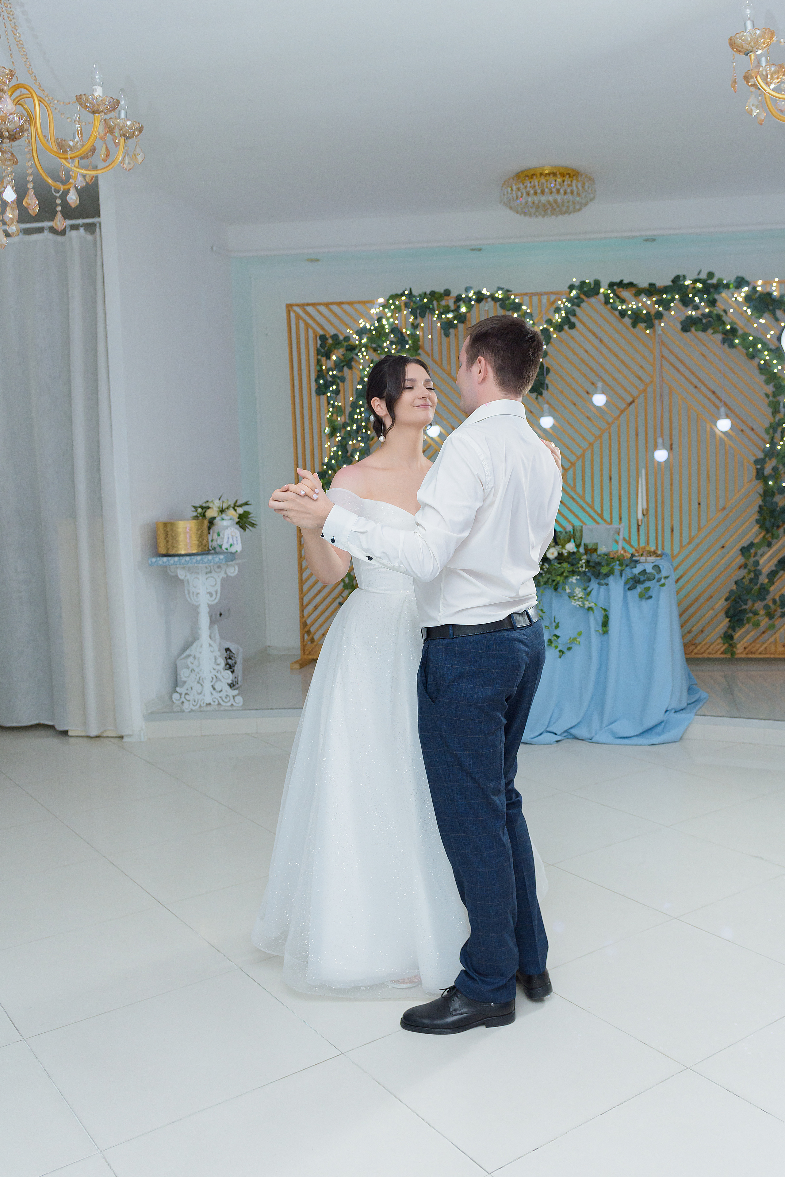 Валерия и Андрей. Венец. Семейный и свадебный фотограф во Владивостоке