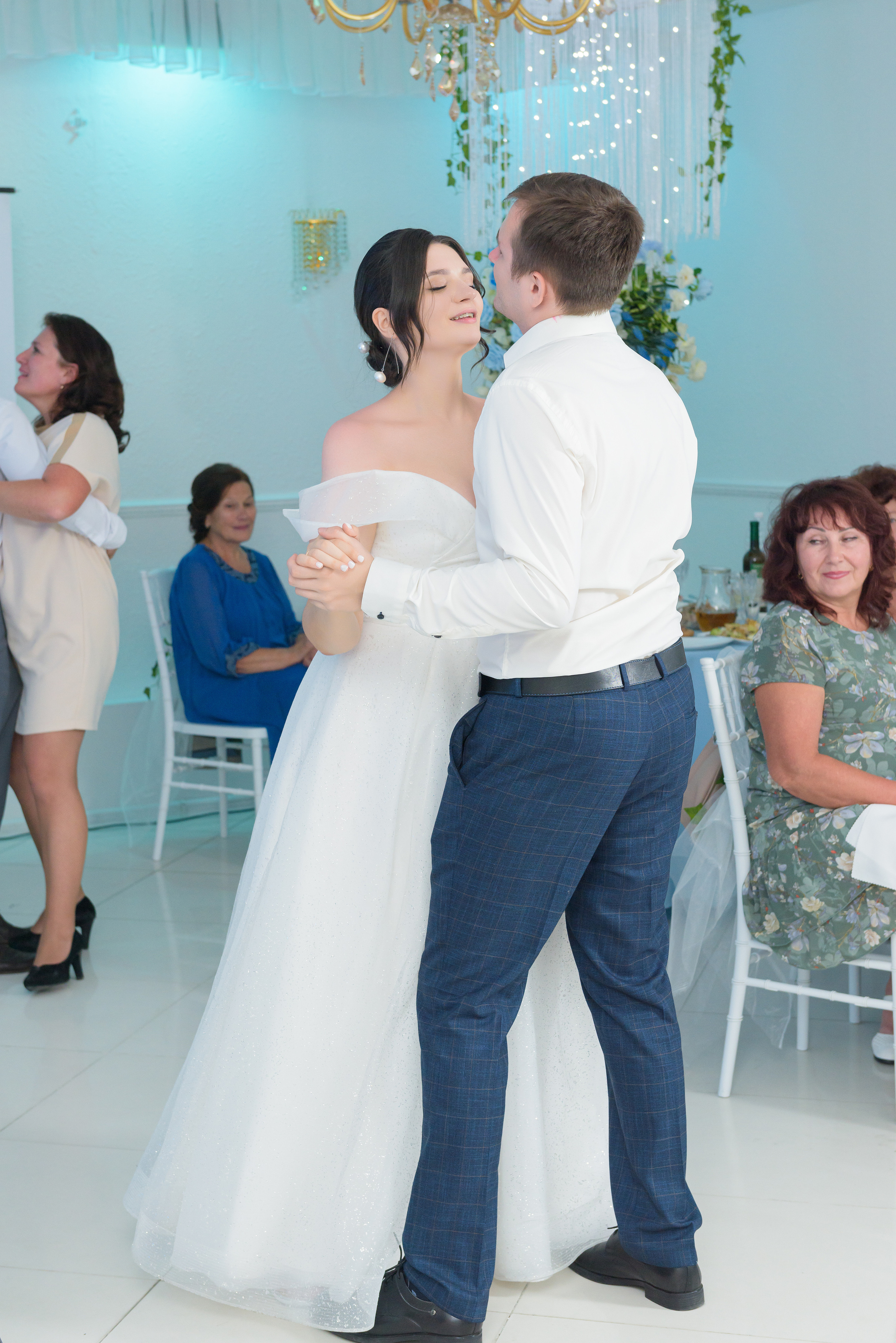 Валерия и Андрей. Венец. Семейный и свадебный фотограф во Владивостоке