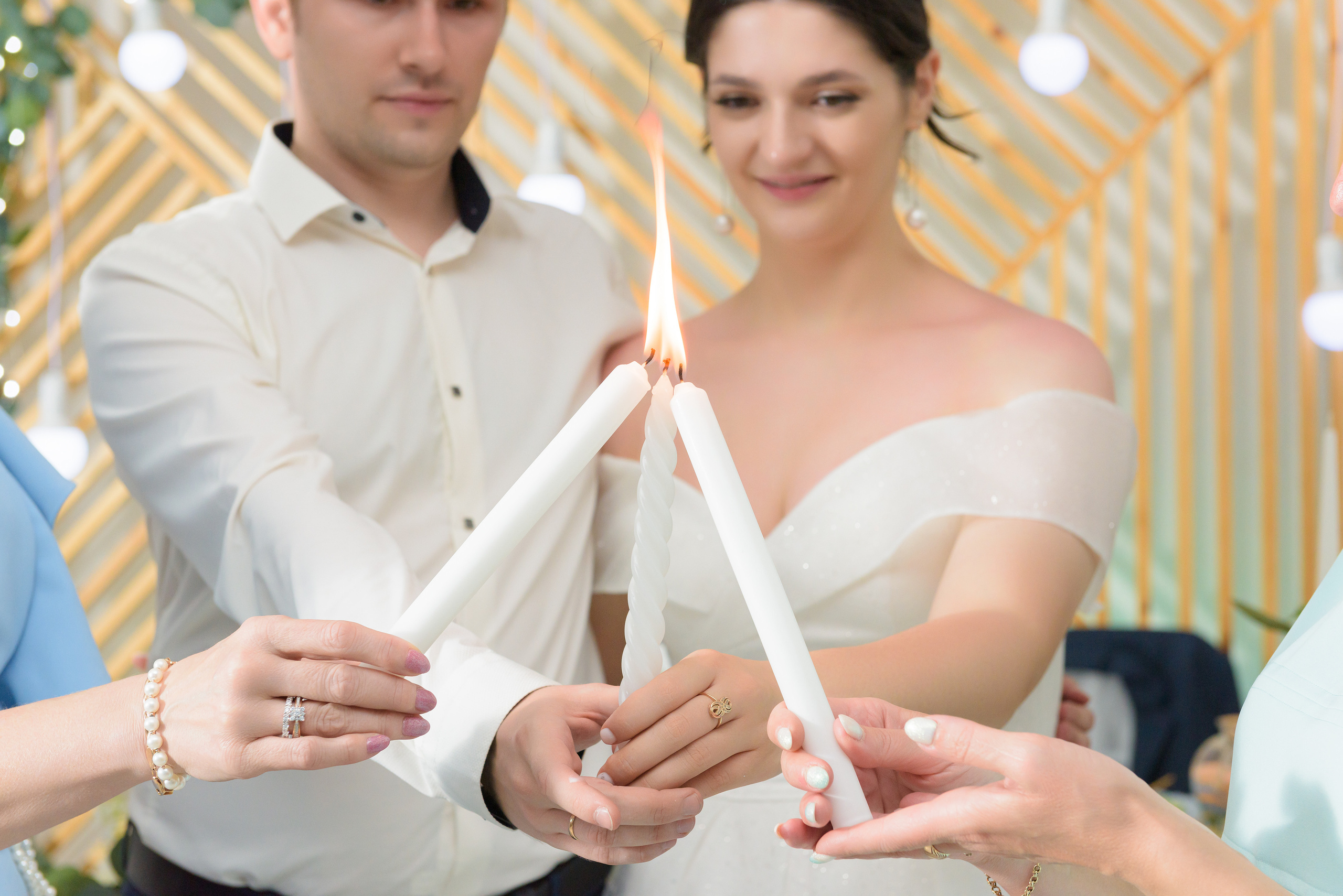 Валерия и Андрей. Венец. Семейный и свадебный фотограф во Владивостоке