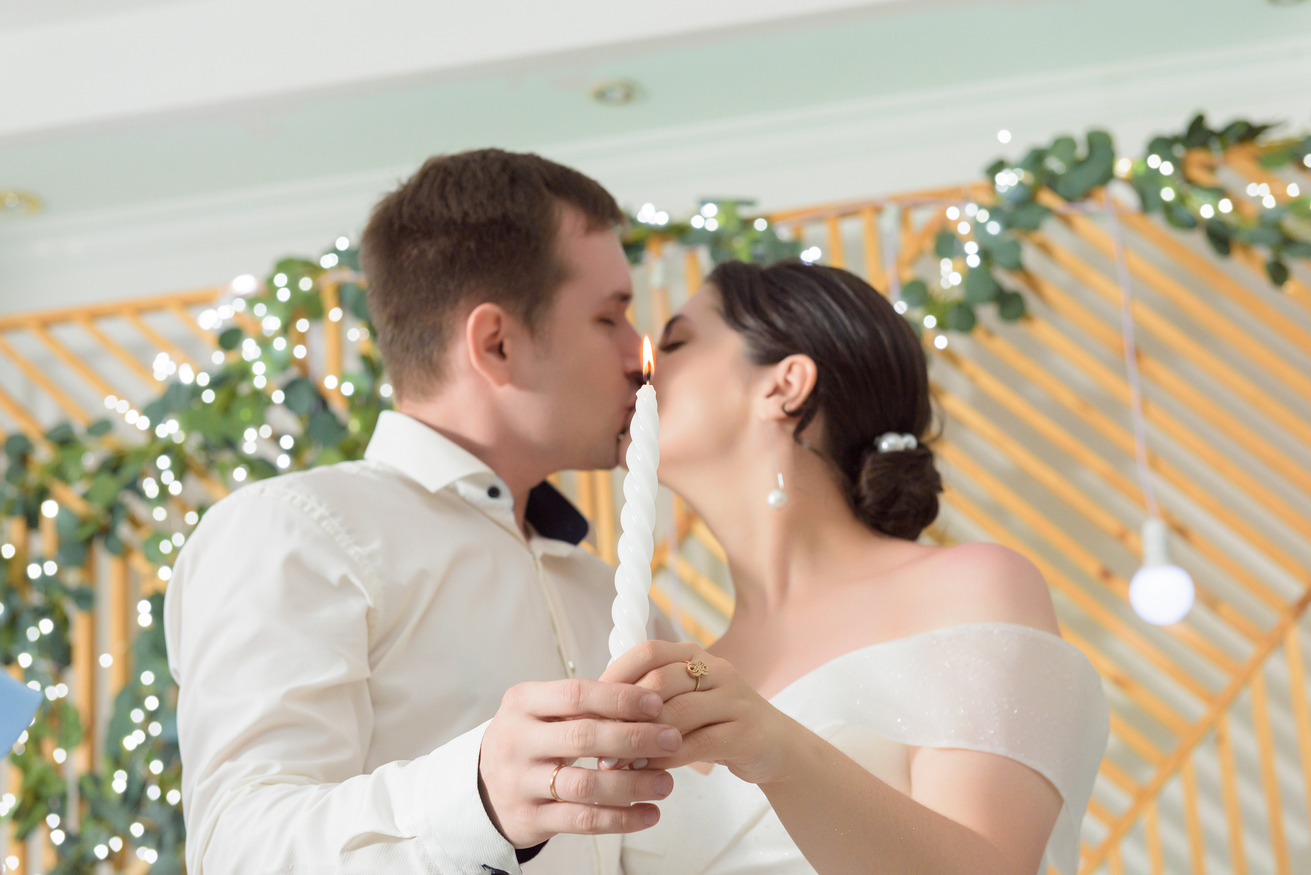 Валерия и Андрей. Венец. Семейный и свадебный фотограф во Владивостоке