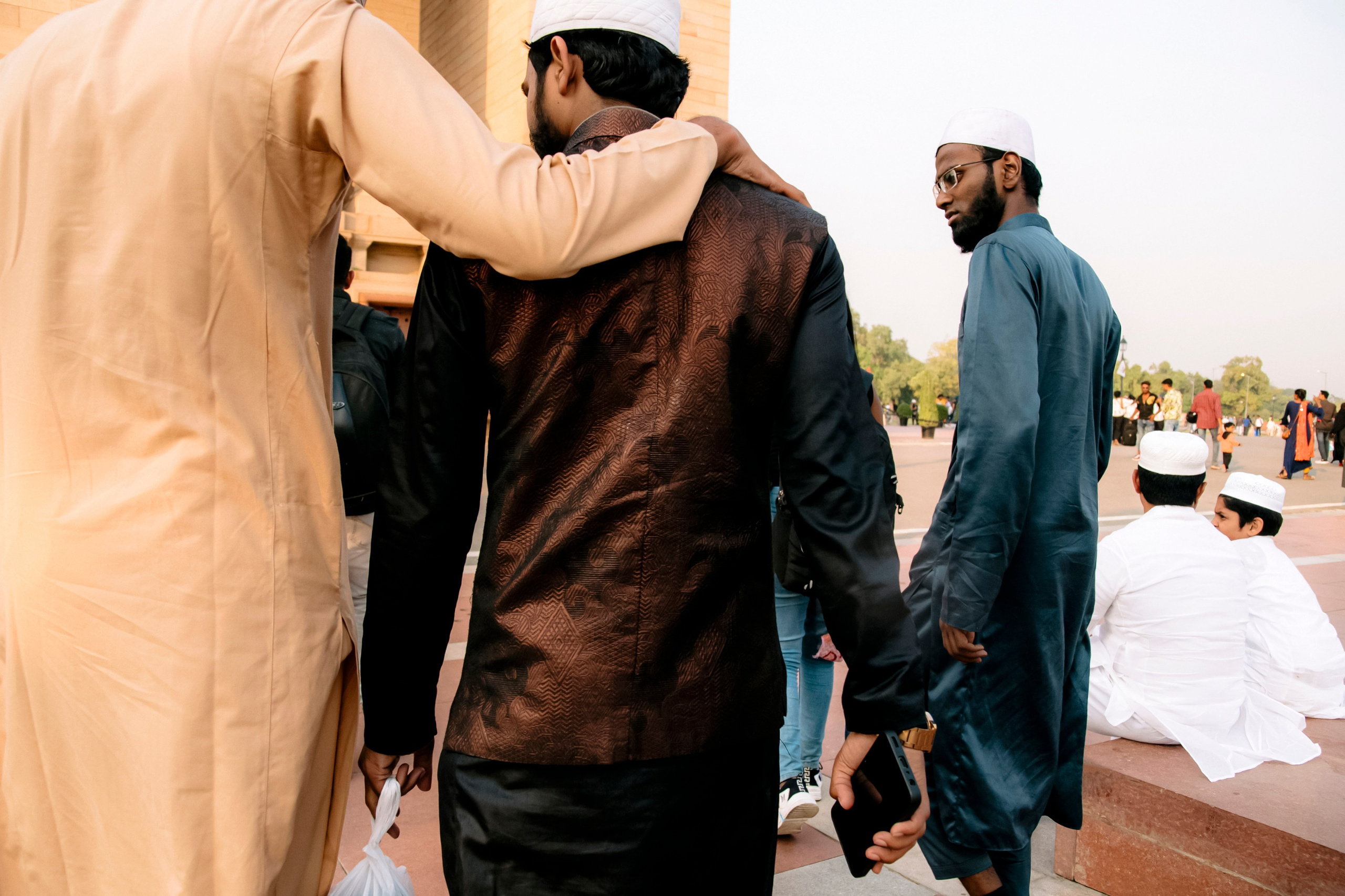 Дели. стрит. Iraogo