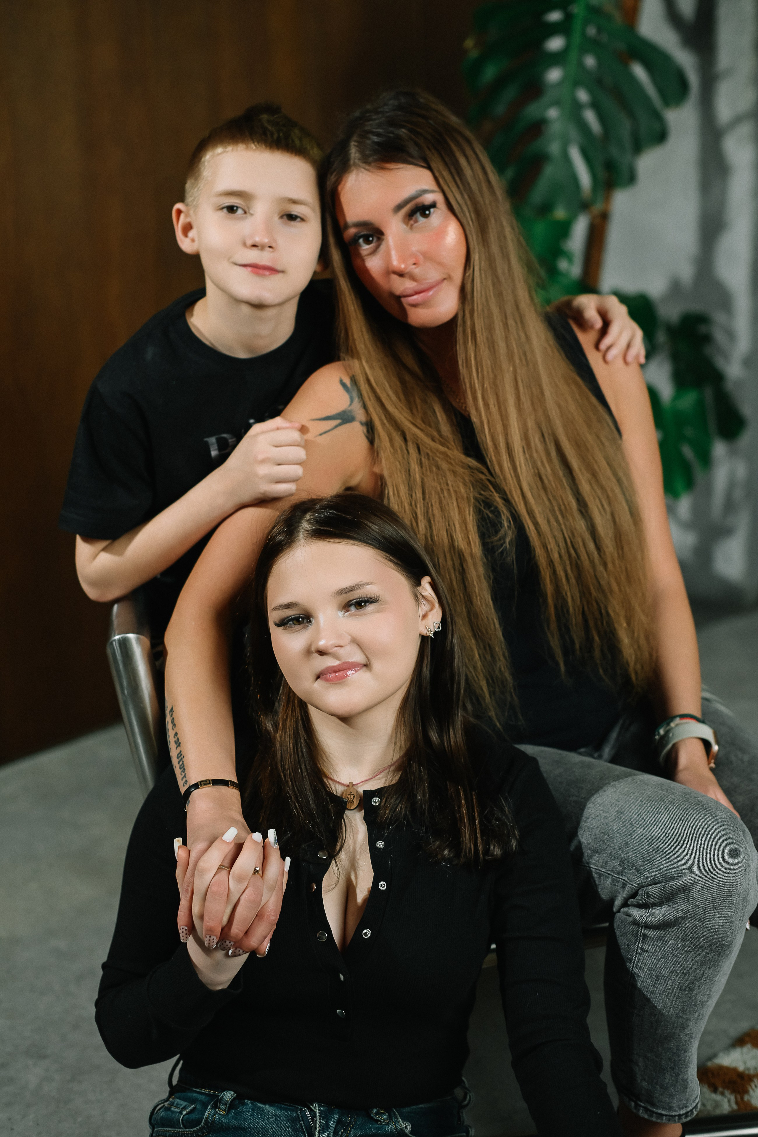 Александра с детьми