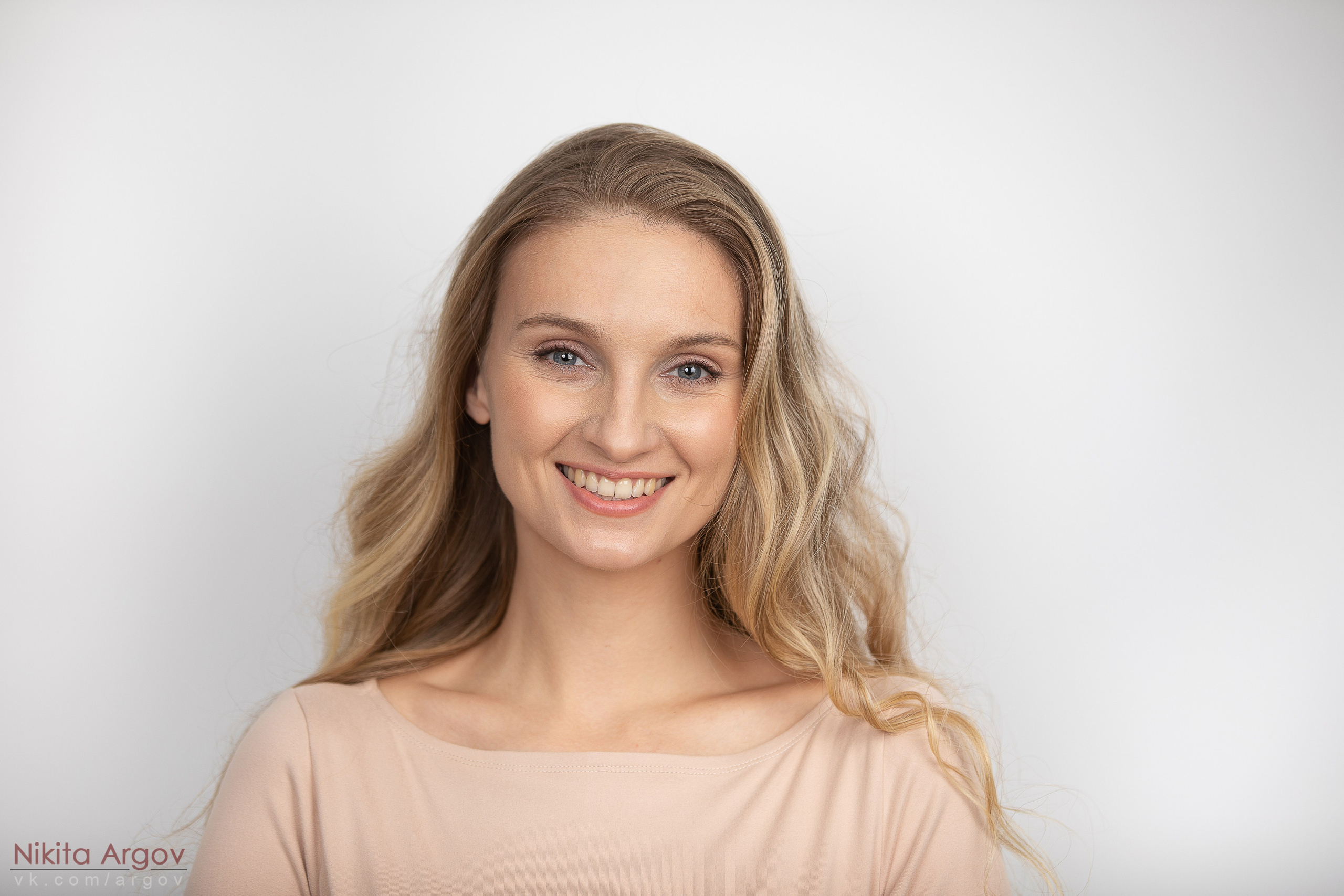 Екатерина, 42-44, 174 рост. KED Production — продакшн из СПб. Создаём фото, видео и контент, который помогает брендам и селлерам продавать больше