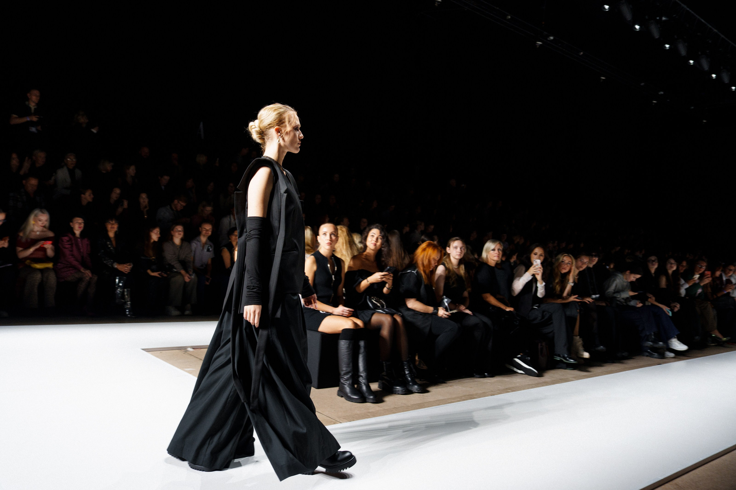 Moscow Fashion Week 2024 осень. Фотограф Николай Прокофьев модельные тесты в Москве