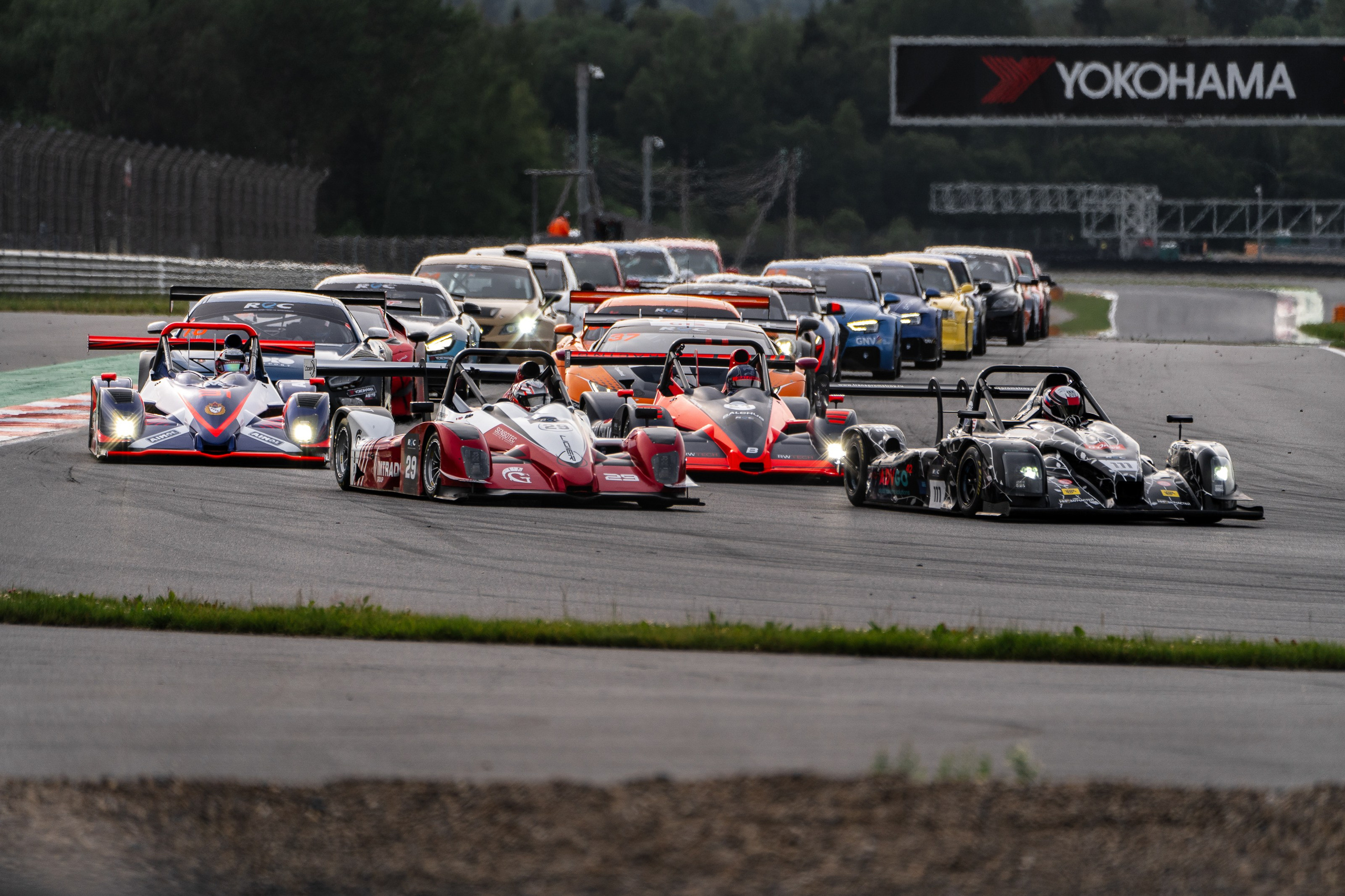Фото второго этапа Российской серии гонок на выносливость. Фотограф Николай Прокофьев модельные тесты в Москве