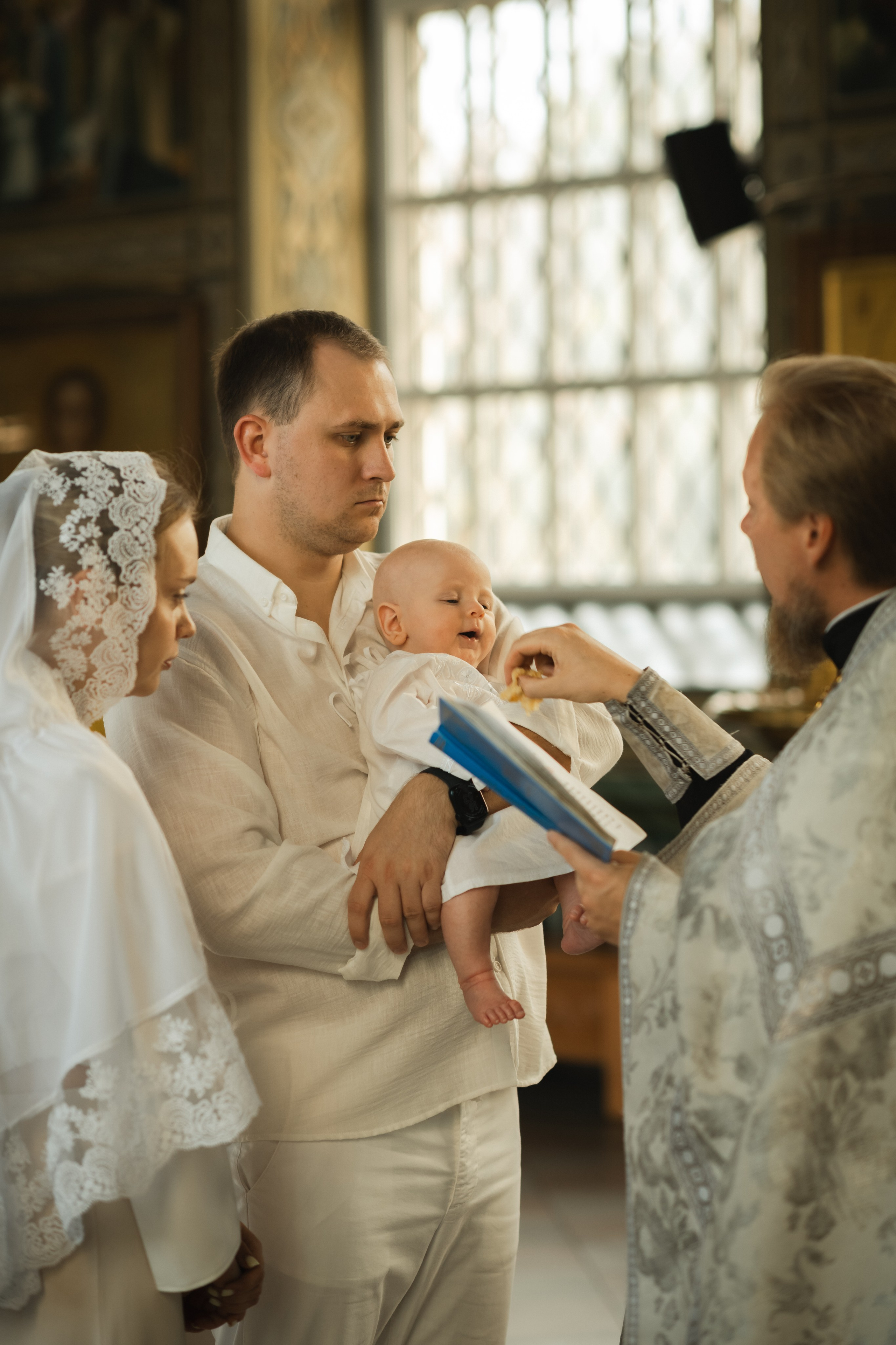 Таинство Крещения. Профессиональный семейный и церковный фотограф в Ростове-на-Дону