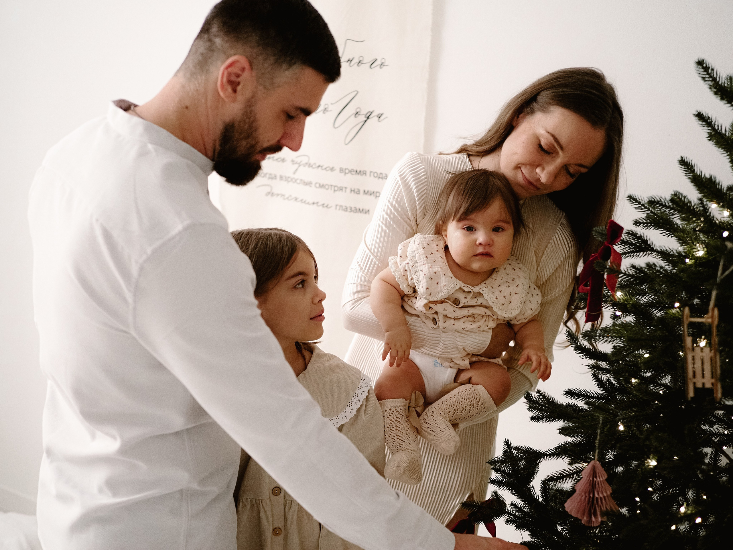 Вся семья и самый главный. Фотограф Рязань. Семейный Свадебный фотограф