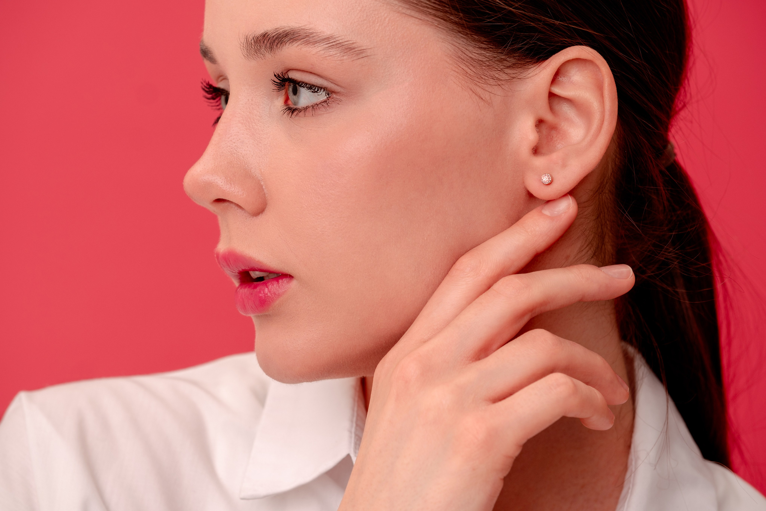 Съемка украшений на озон, вальдберис и ламода в Санкт-Петербурге. Фотосессия для маркетплейсов