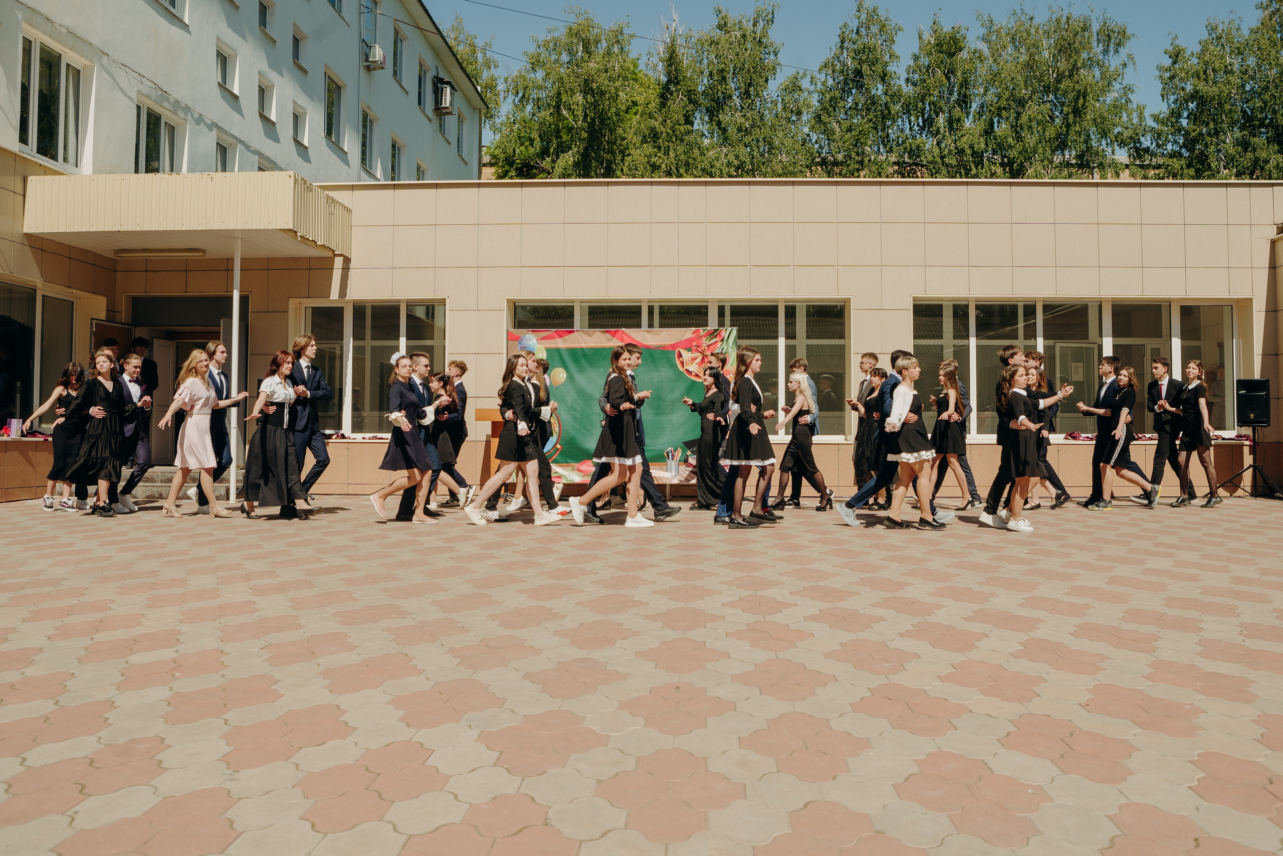 Последний звонок 2024. Фотограф Софа Самара