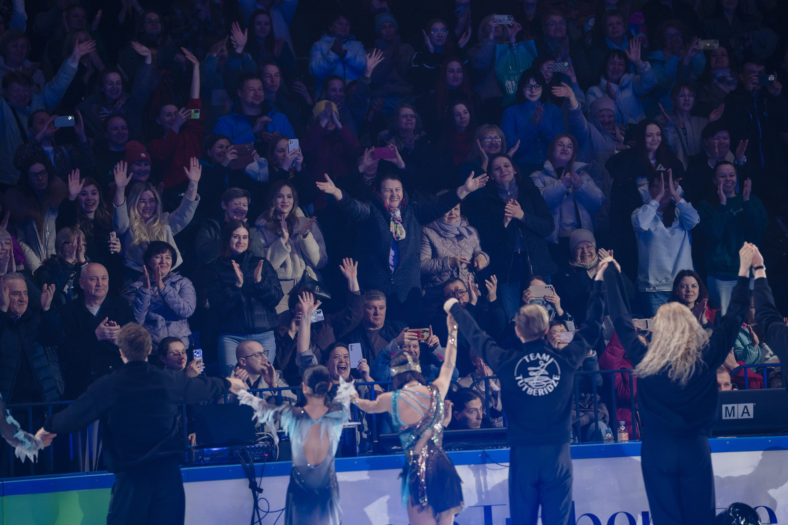 Шоу Этери Тутберидзе в Новосибирске. Воробьева Ксения — Спортивный и танцевальный фотограф Новосибирск