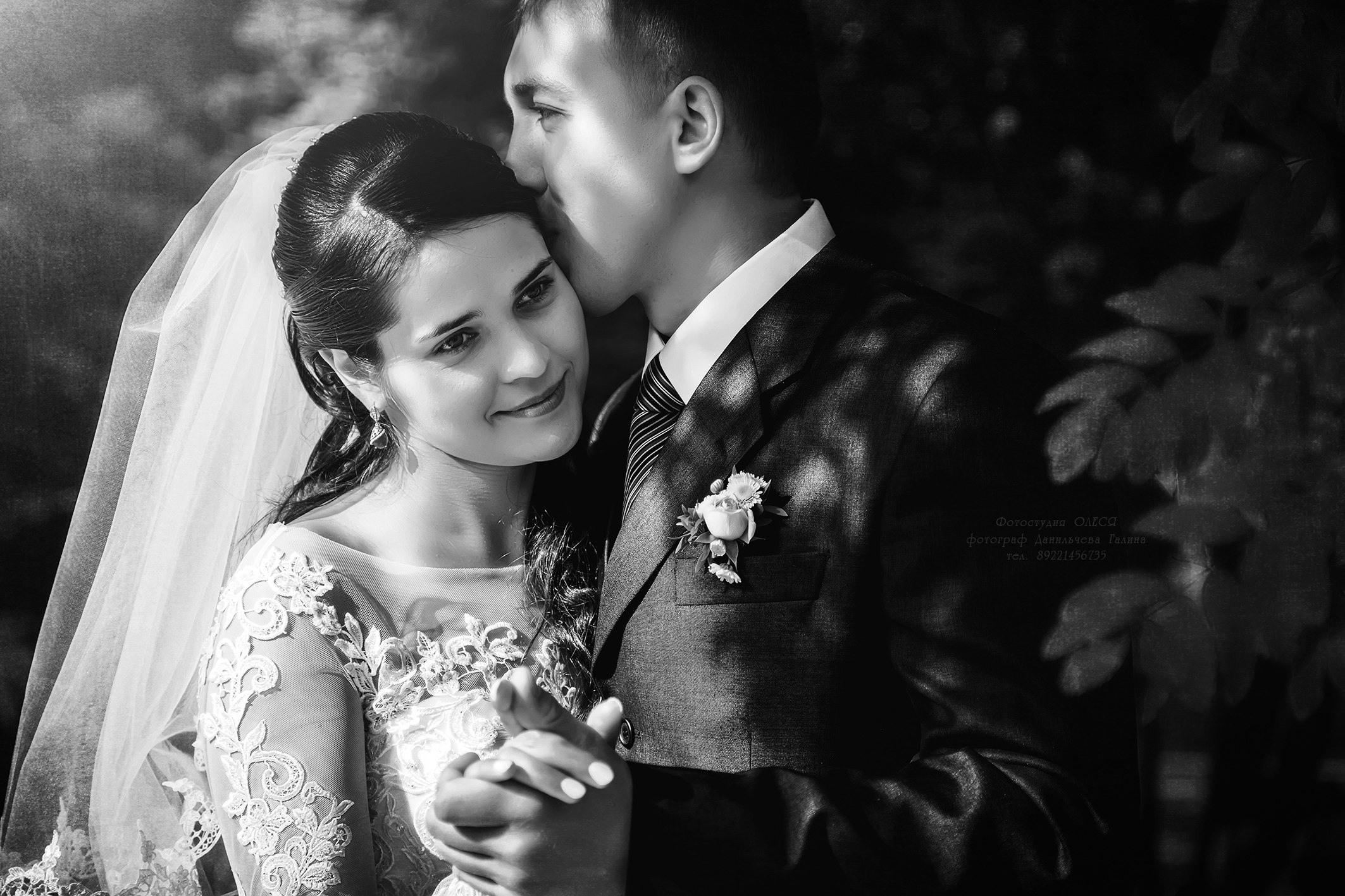 © Фотостудия "Олеся". Все права защищены. "Любое использование или копирование материалов или элементов дизайна сайта допускается только с разрешения правообладателя и со ссылкой на источник".