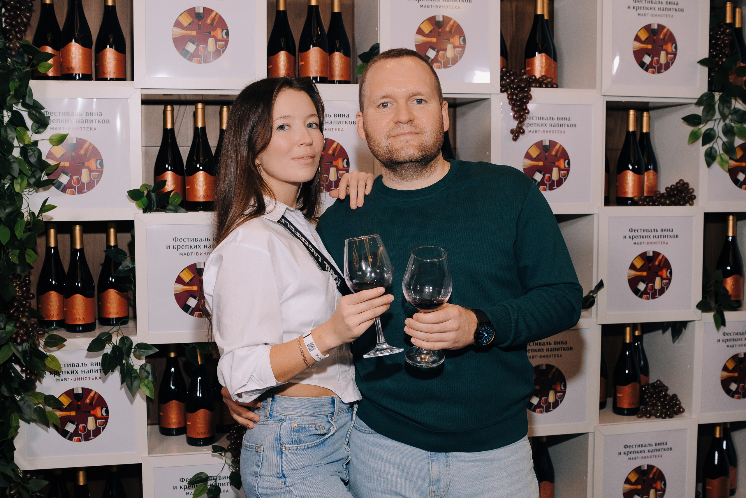 ФЕСТИВАЛЬ ВИНА И КРЕПКИХ НАПИТКОВ МАВТ-ВИНОТЕКА. Репортажный фотограф Зуев Роман г. Челябинск